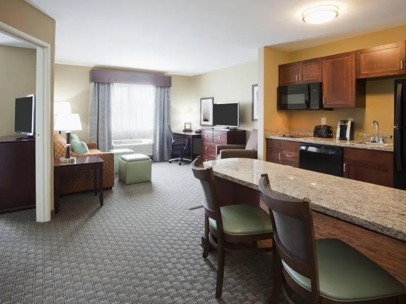 TV and multimedia in GrandStay Hotel & Suites - Morris