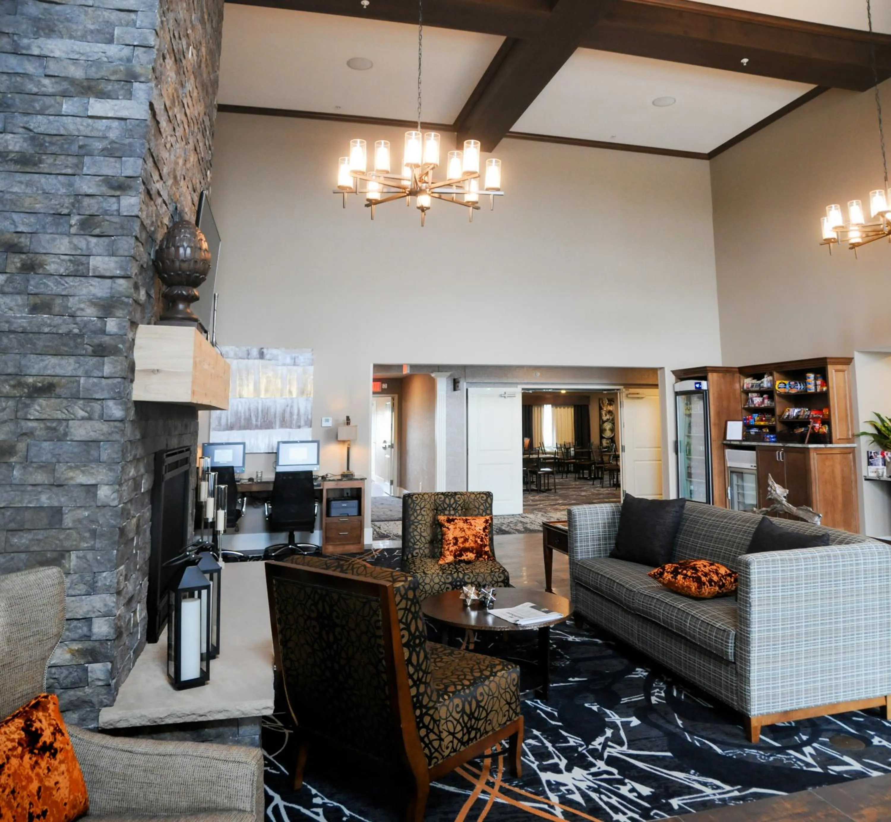 Seating area in GrandStay Hotel & Suites - Morris