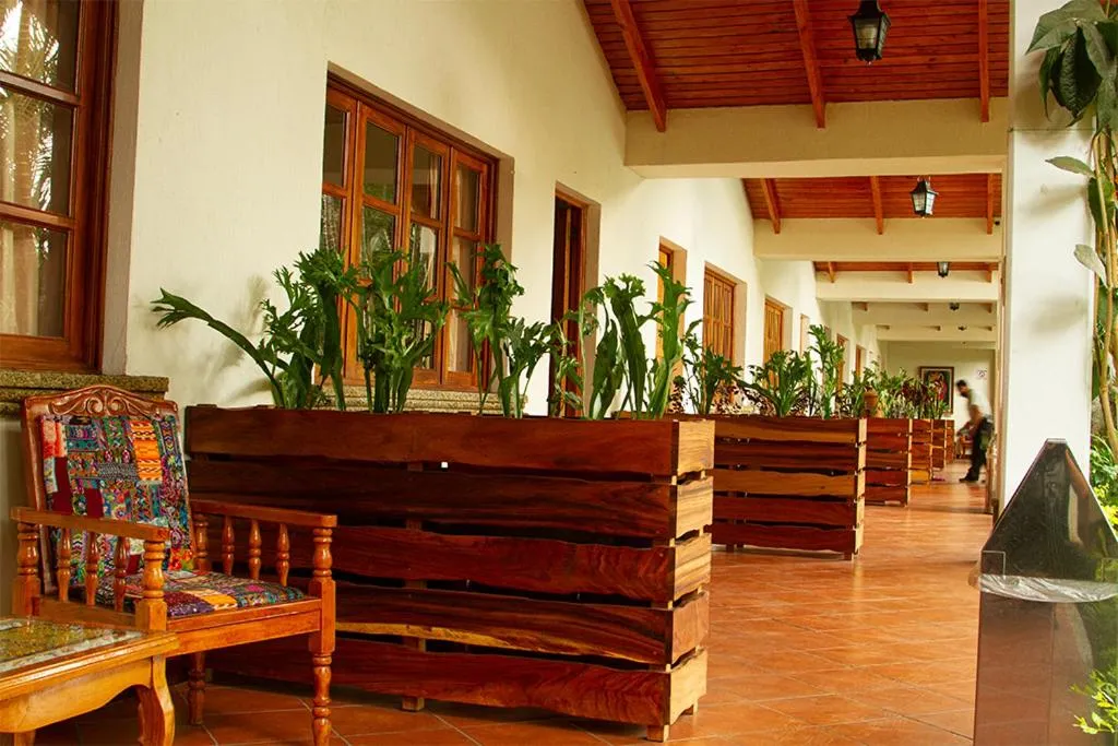 Hotel Dos Mundos Panajachel