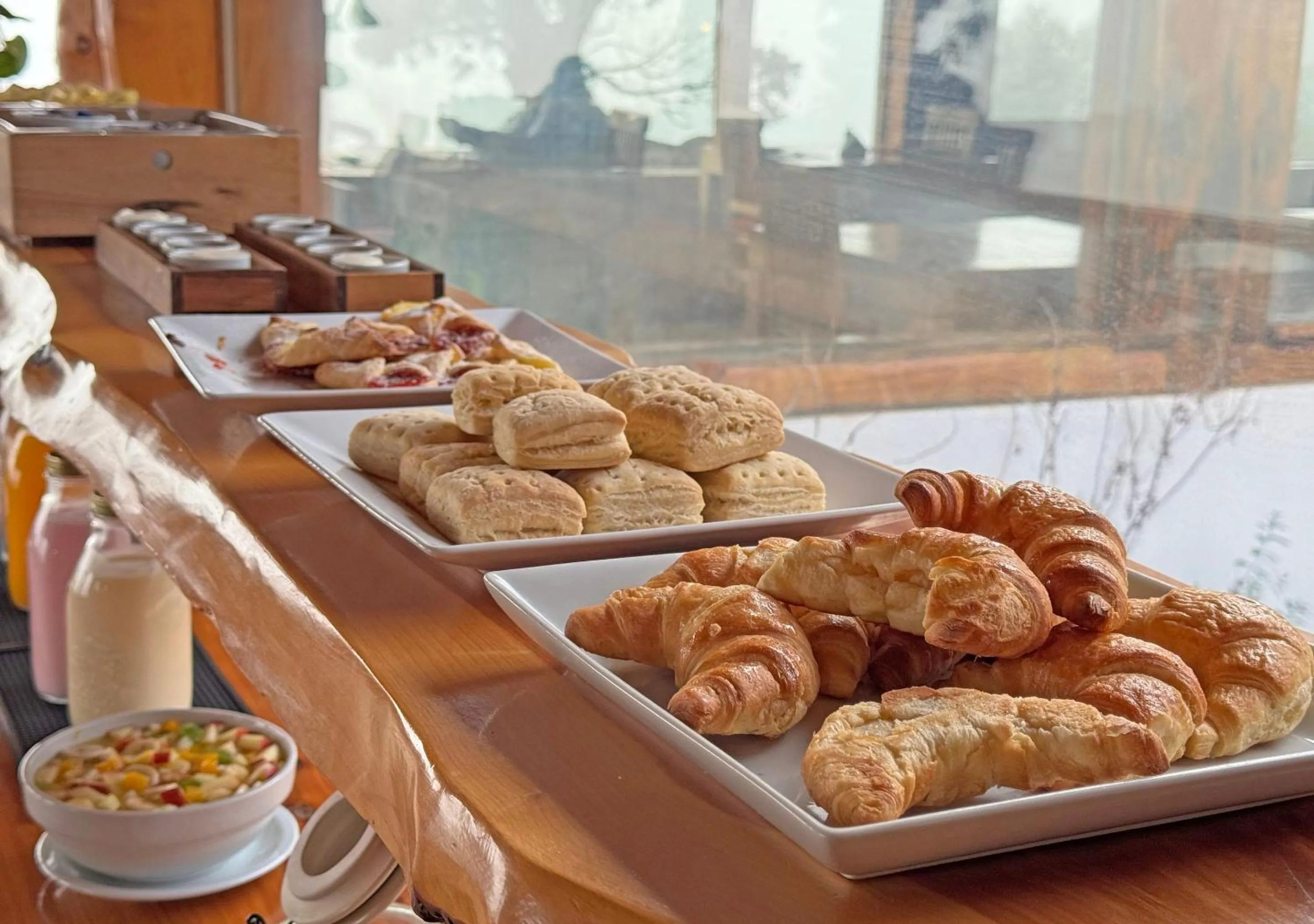 Buffet breakfast in Aparts La Balconada by DOT Suites