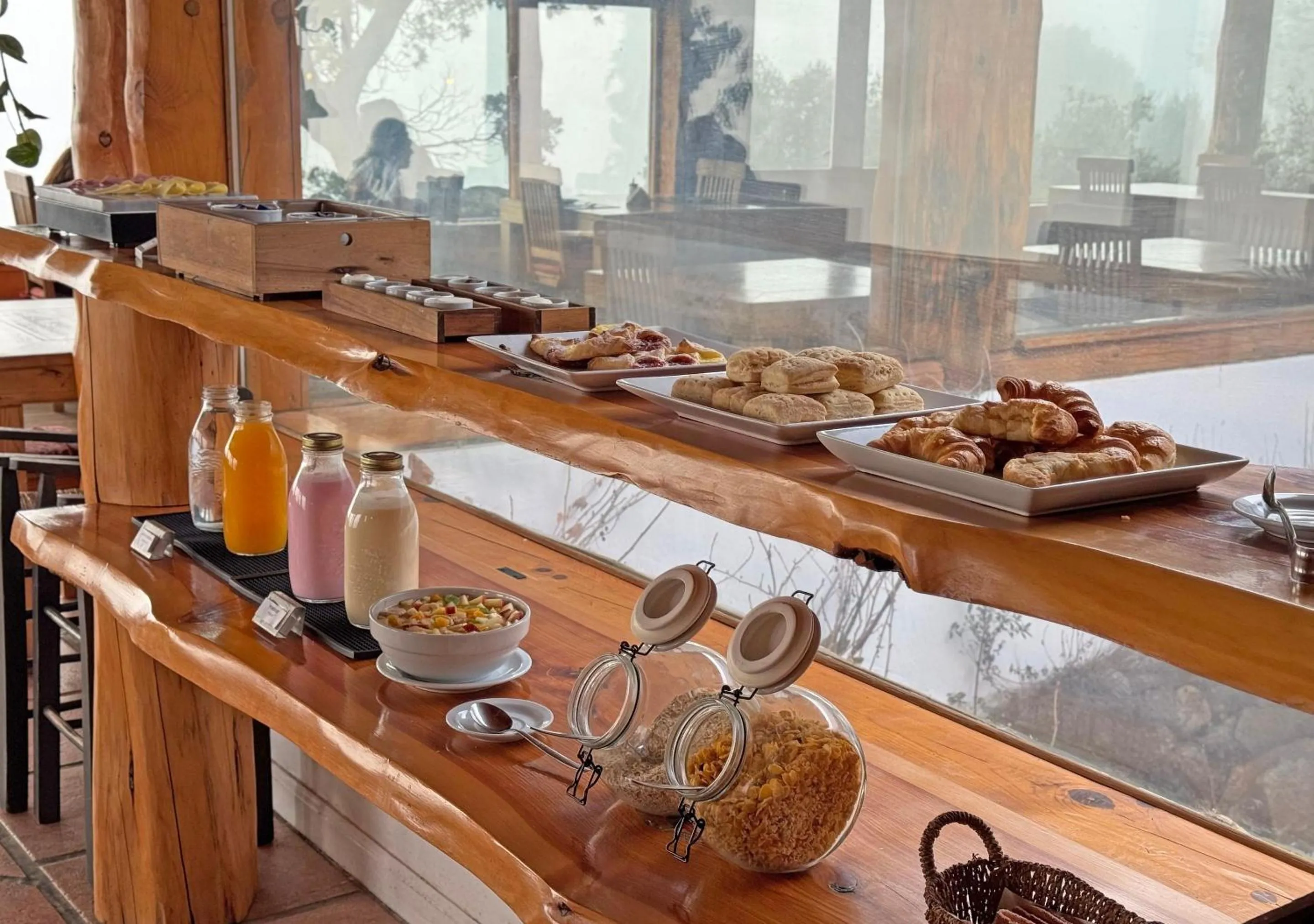 Buffet breakfast in Aparts La Balconada by DOT Suites
