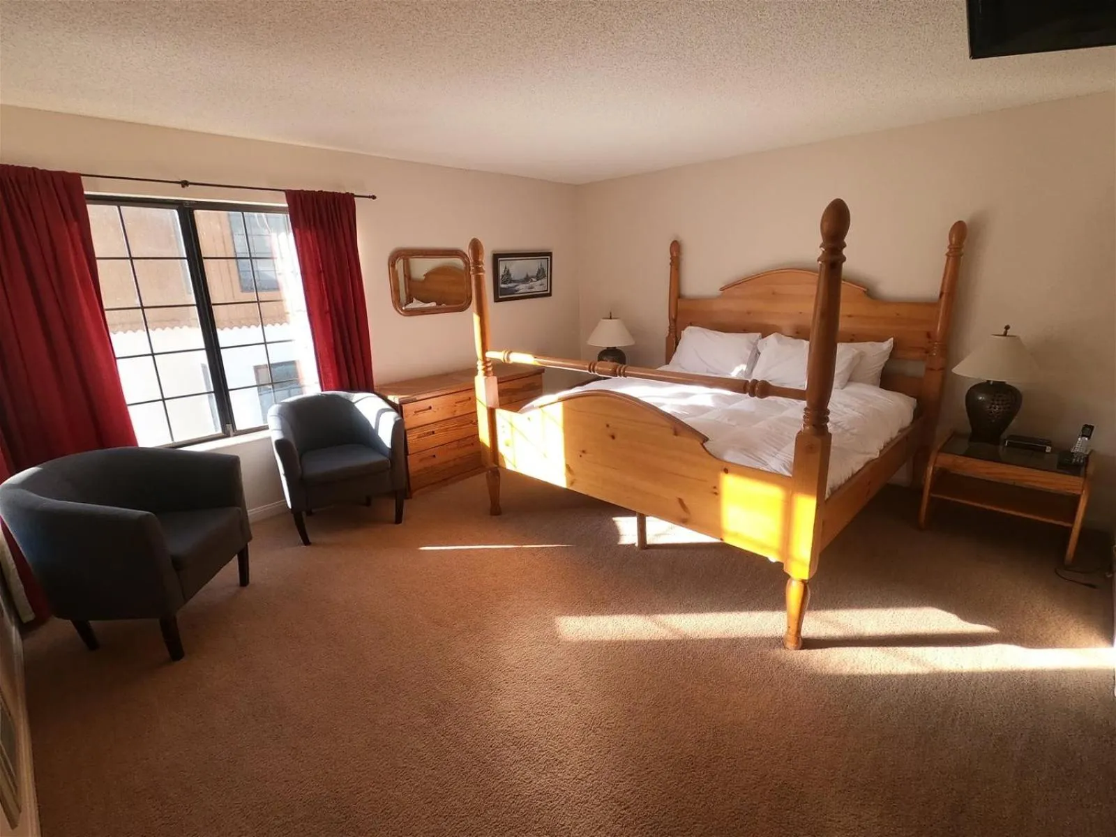 Property building, Bed in Rr-interlaken 09