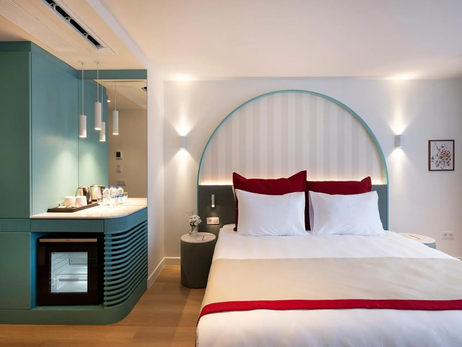 Bed in Taksim Juno Residences