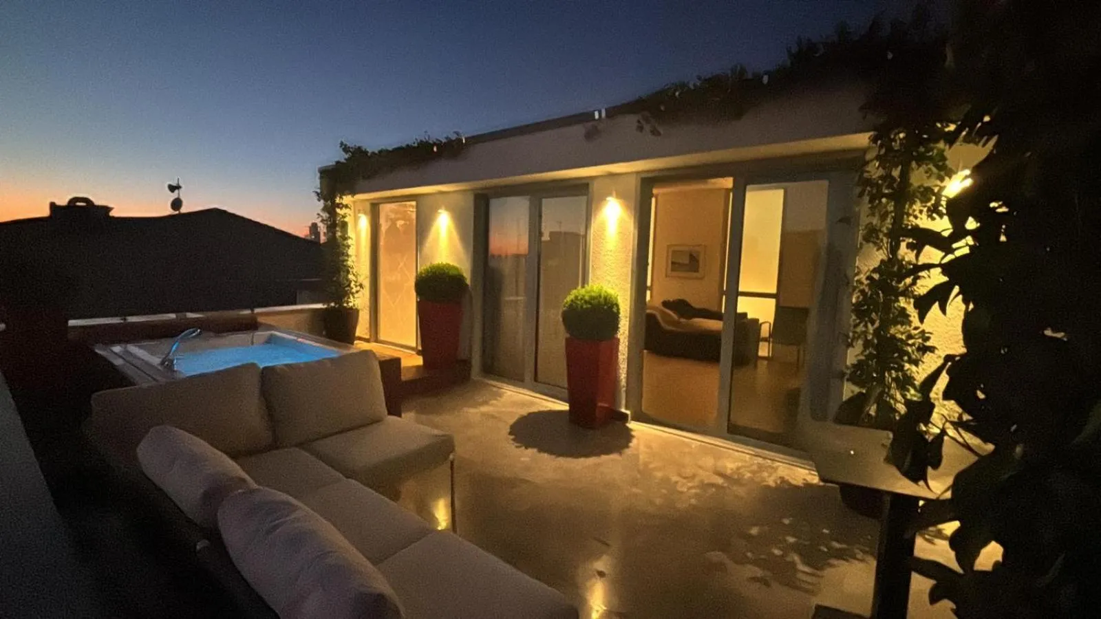 Balcony/Terrace in Taksim Juno Residences