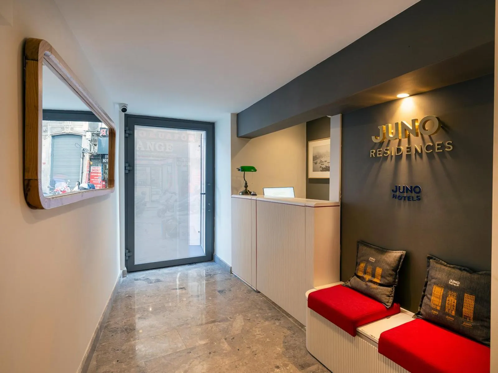 Facade/entrance in Taksim Juno Residences