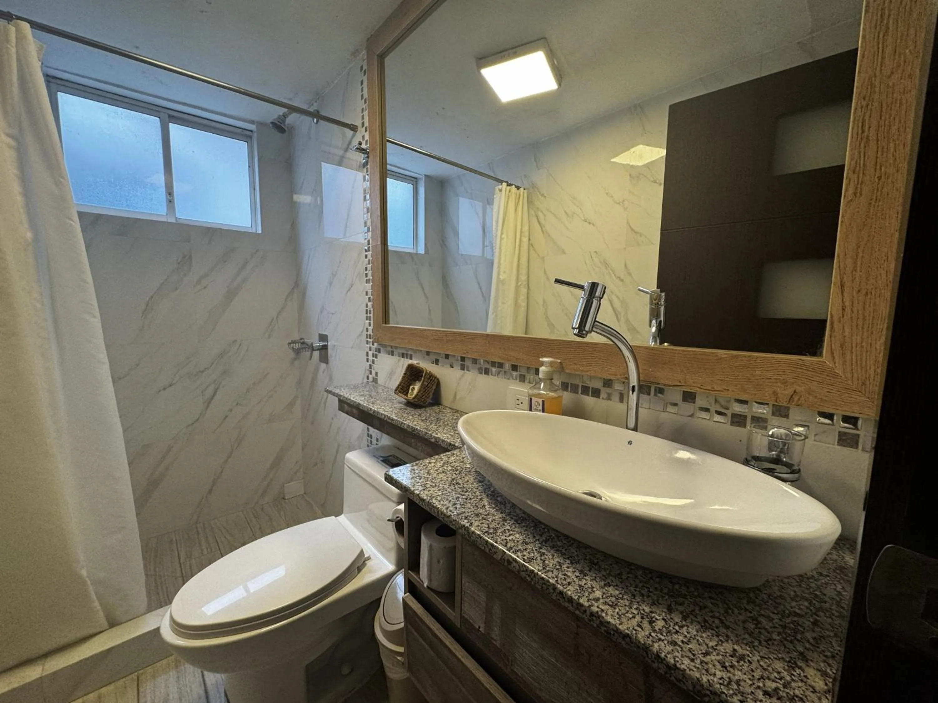 Bathroom in Hotel Shalom