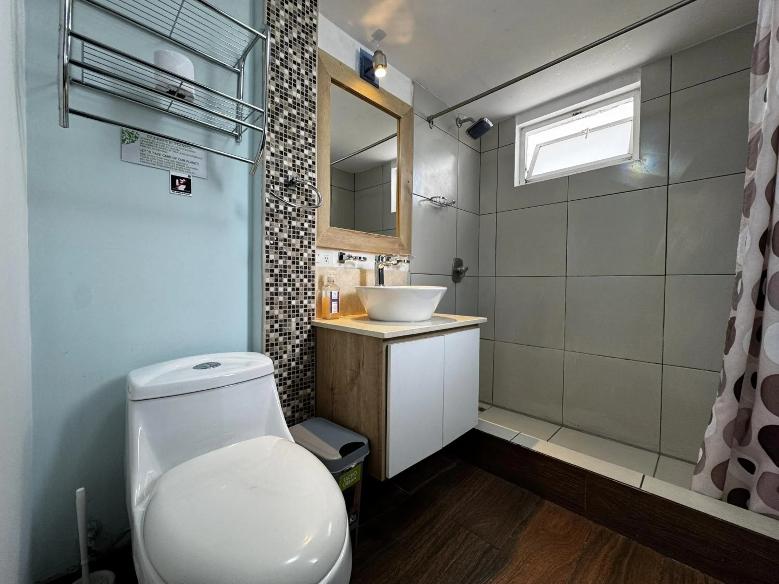 Bathroom in Hotel Shalom