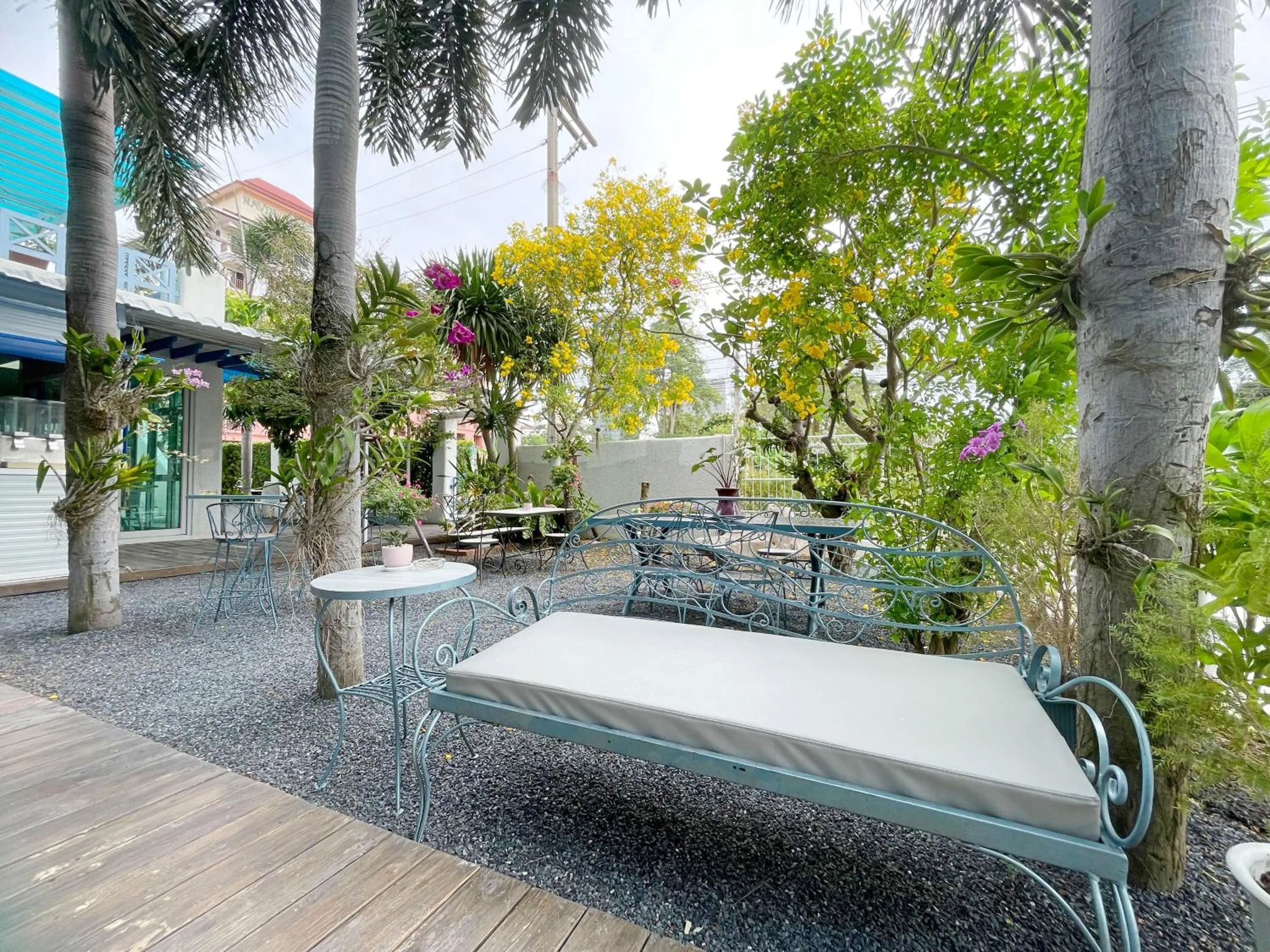 On-site shops in Baan Pattaya by Sabai