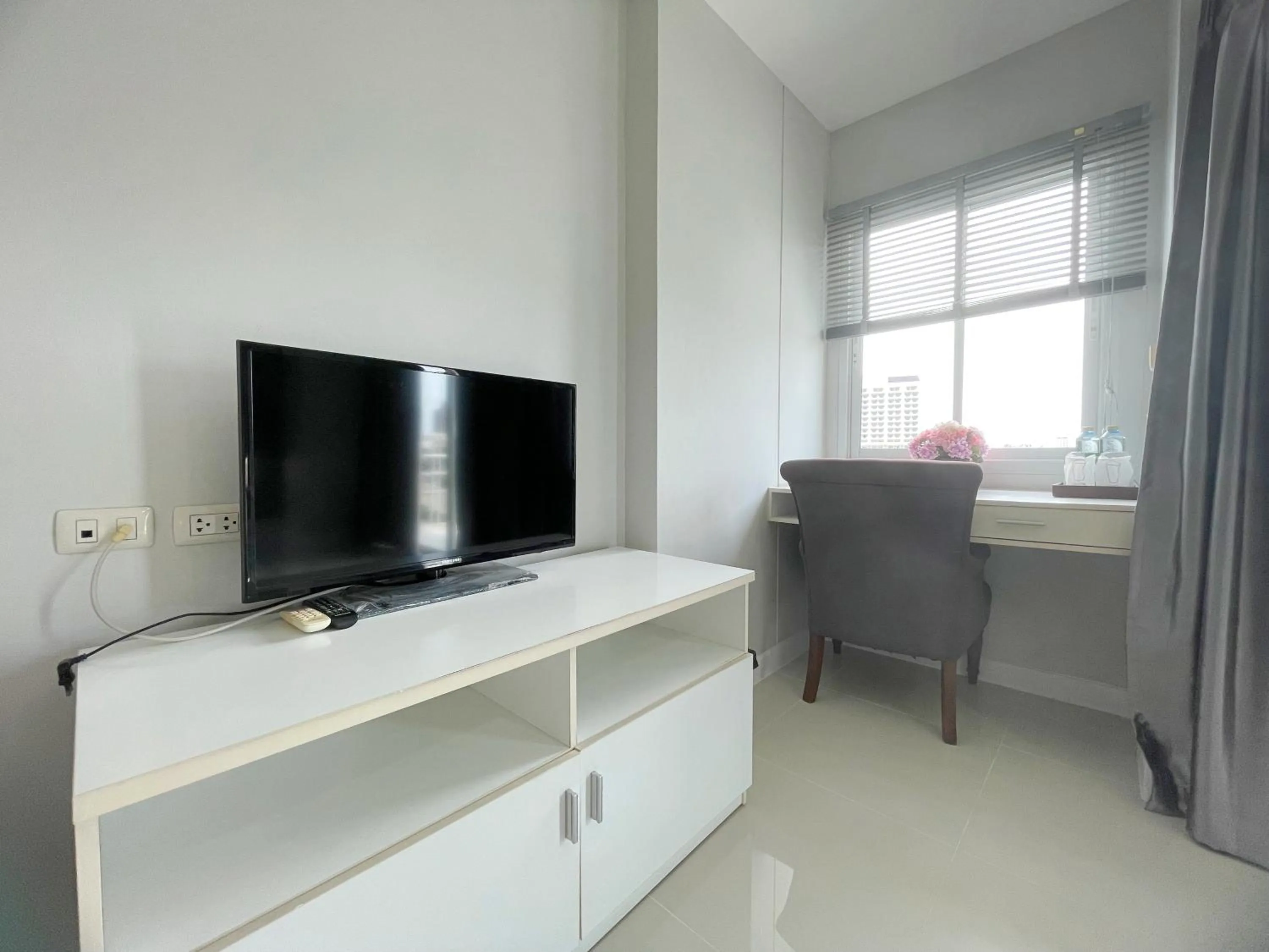 TV and multimedia in Baan Pattaya by Sabai