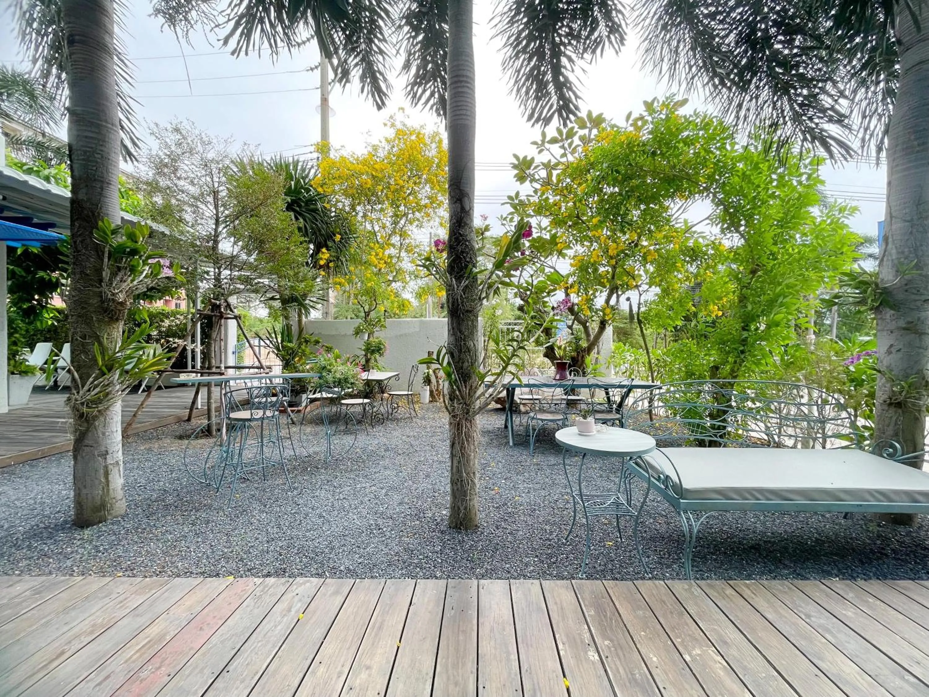 On-site shops in Baan Pattaya by Sabai