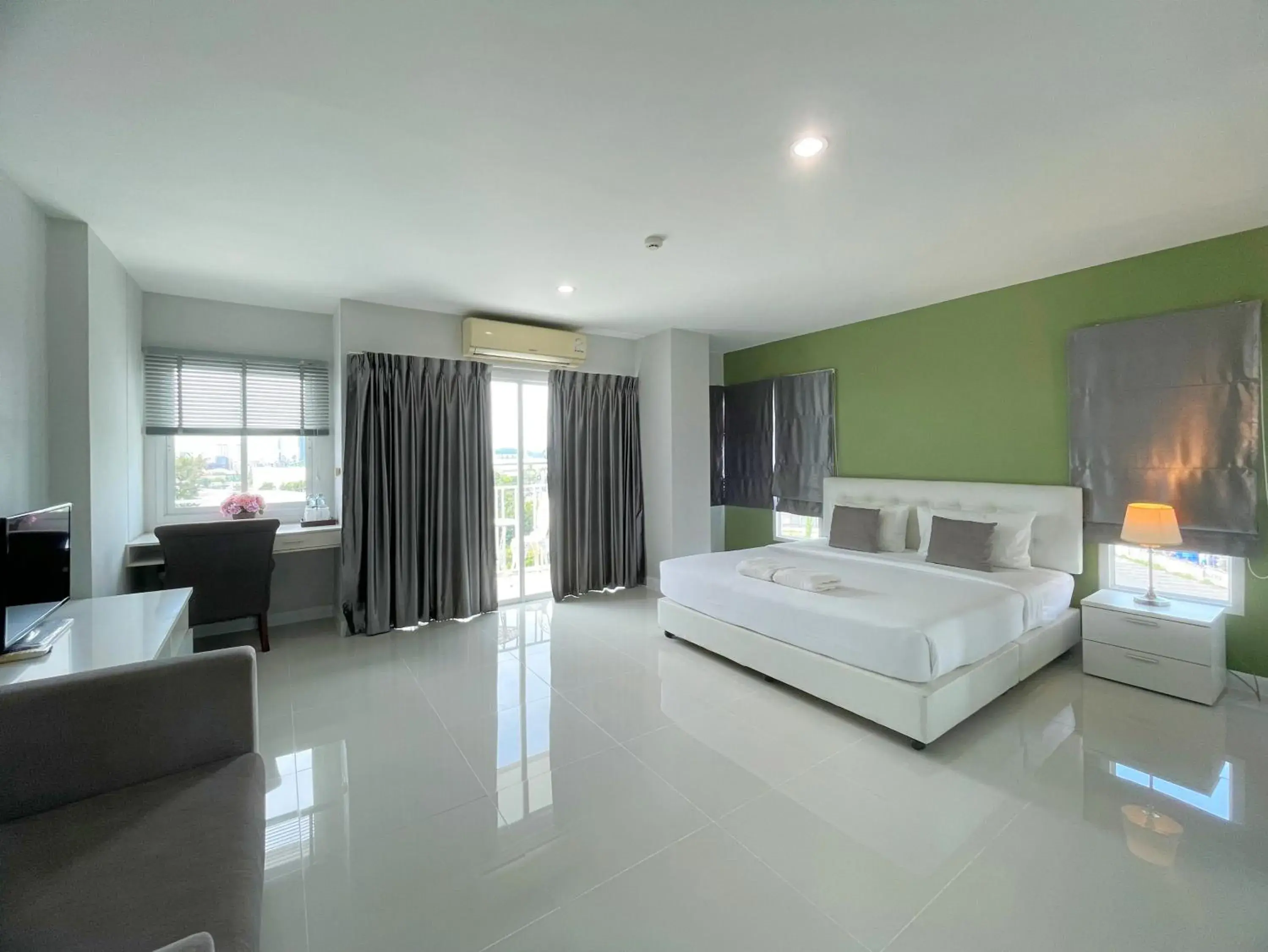 Double Room with Balcony in Baan Pattaya by Sabai Double Room with Balcony in Baan Pattaya by Sabai