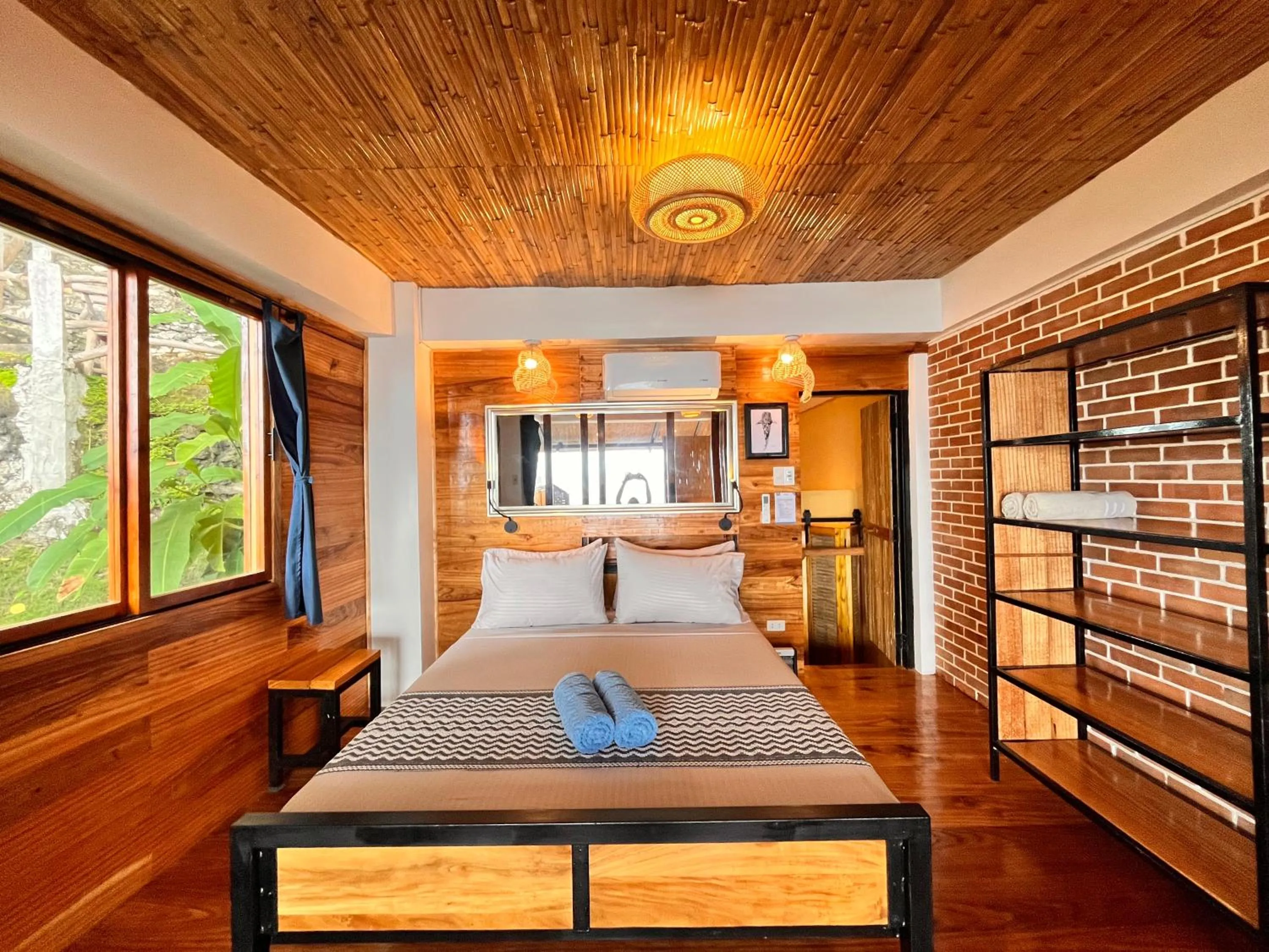 Bedroom, Bed in Fantasy Lodge