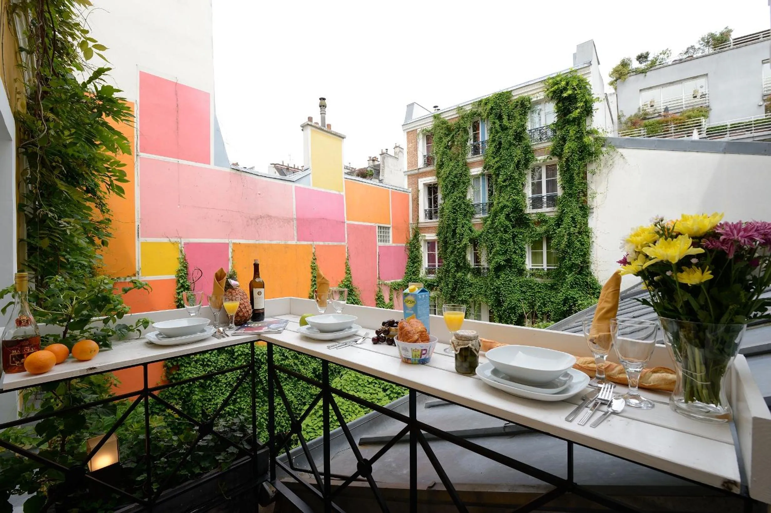 Balcony/Terrace in Les Patios du Marais 2