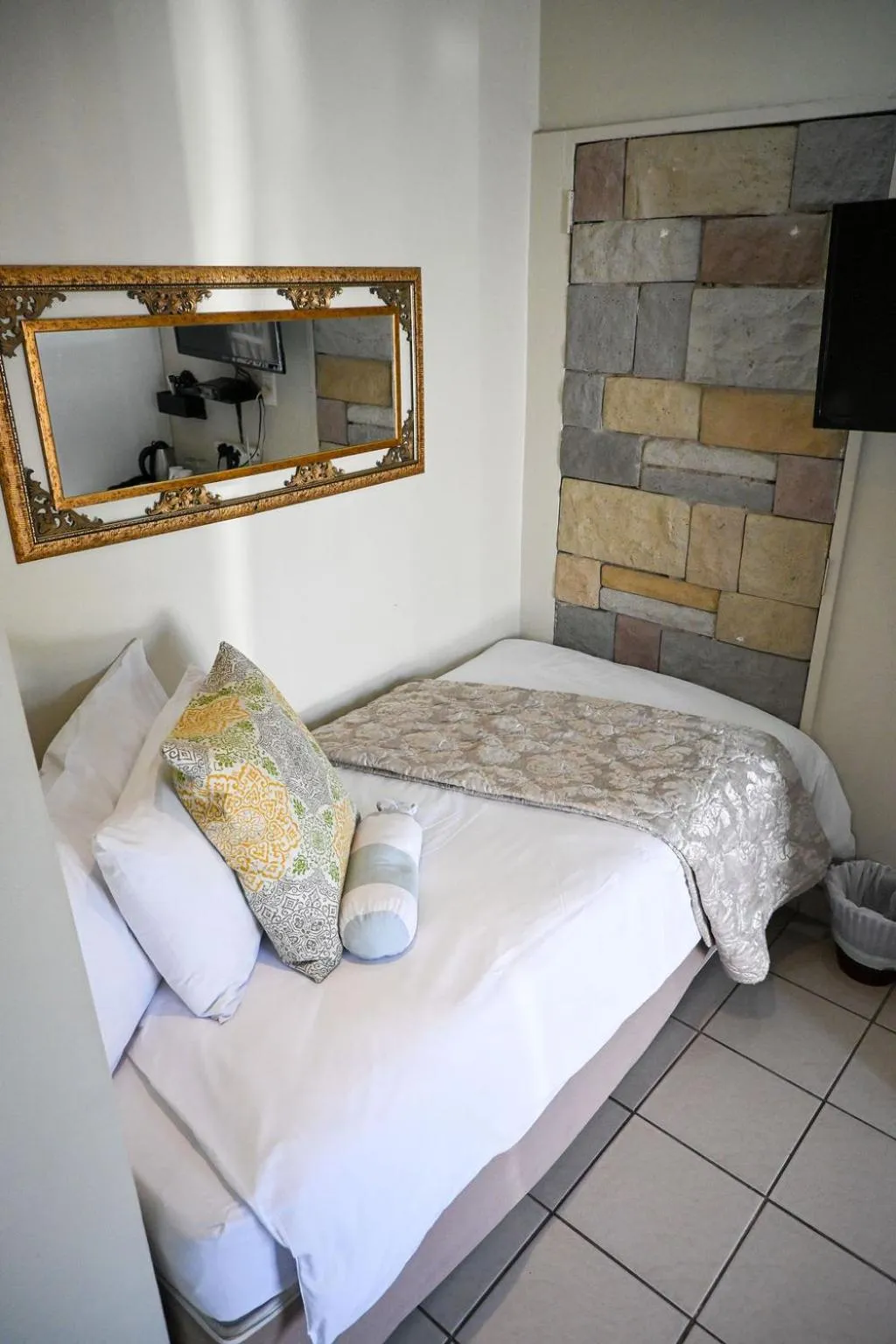 Bed in Matts Rest Bnb & Self-catering