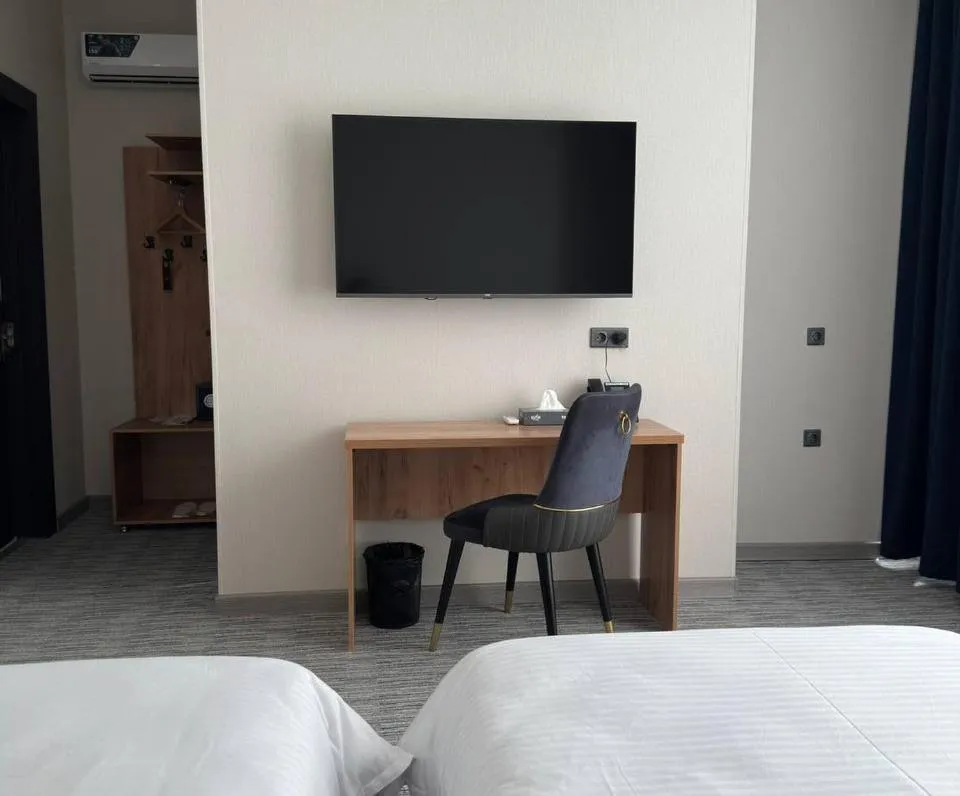 Bed in Reikartz Hanzade Samarkand