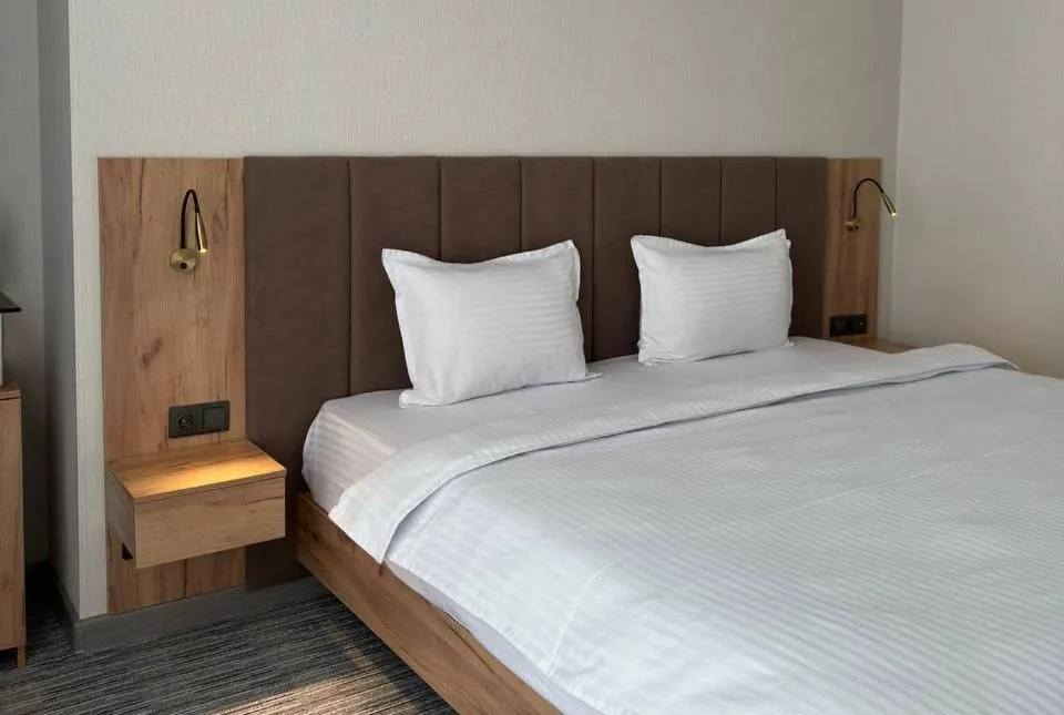 Bed in Reikartz Hanzade Samarkand