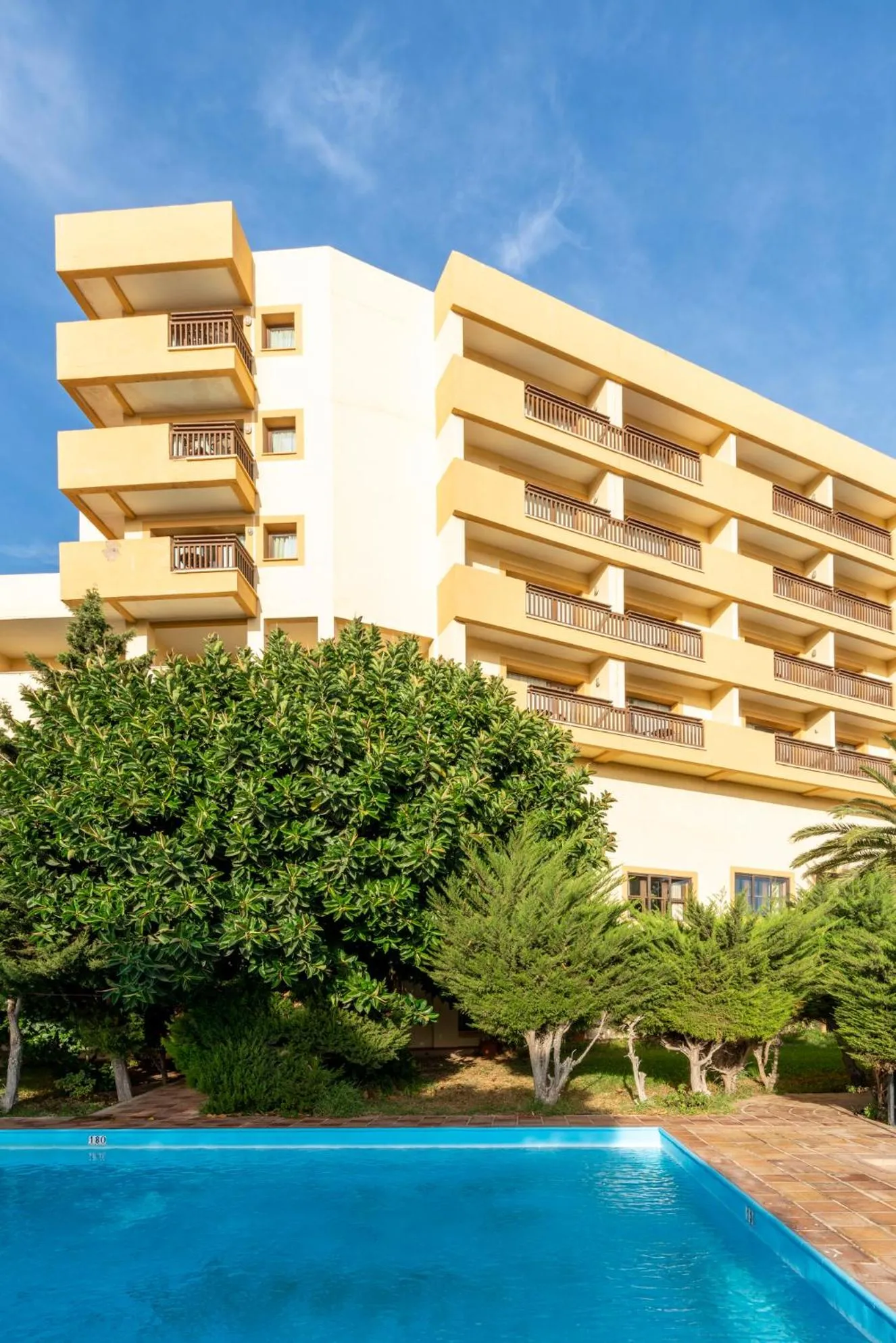 Swimming pool in Parador de Melilla