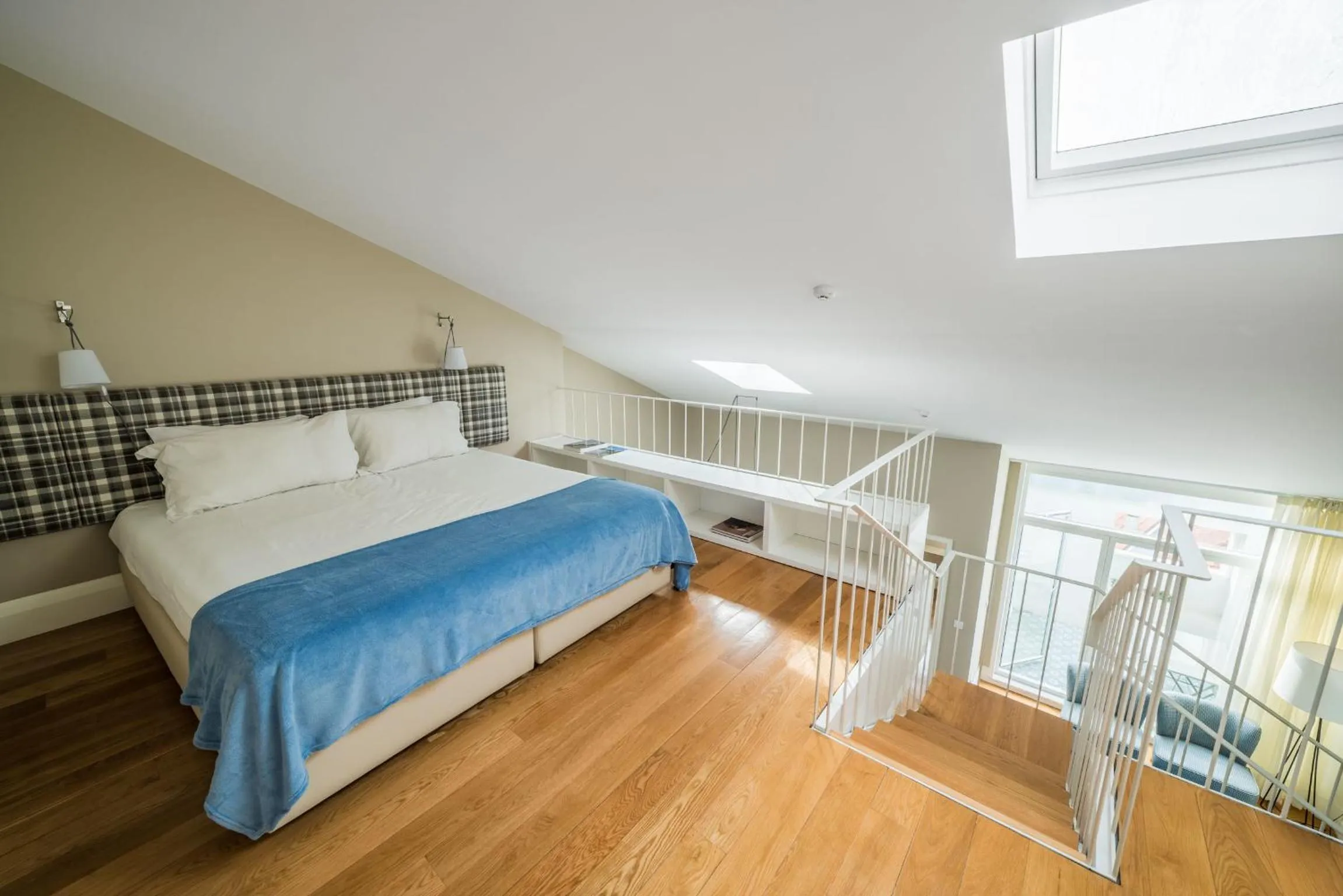 Bedroom, Bed in Mouzinho 160