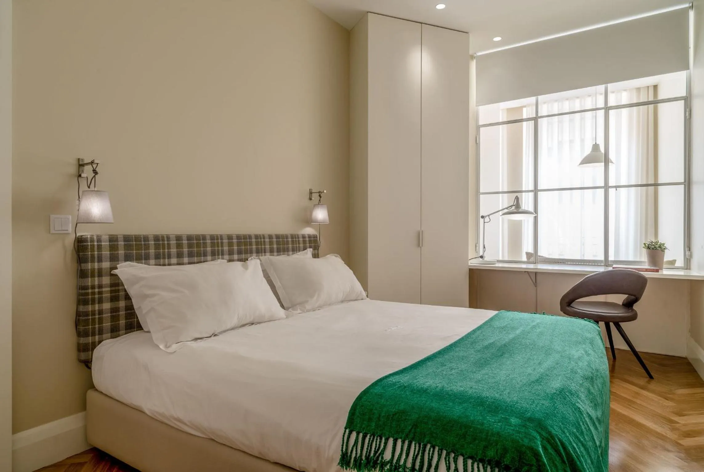 Bedroom, Bed in Mouzinho 160