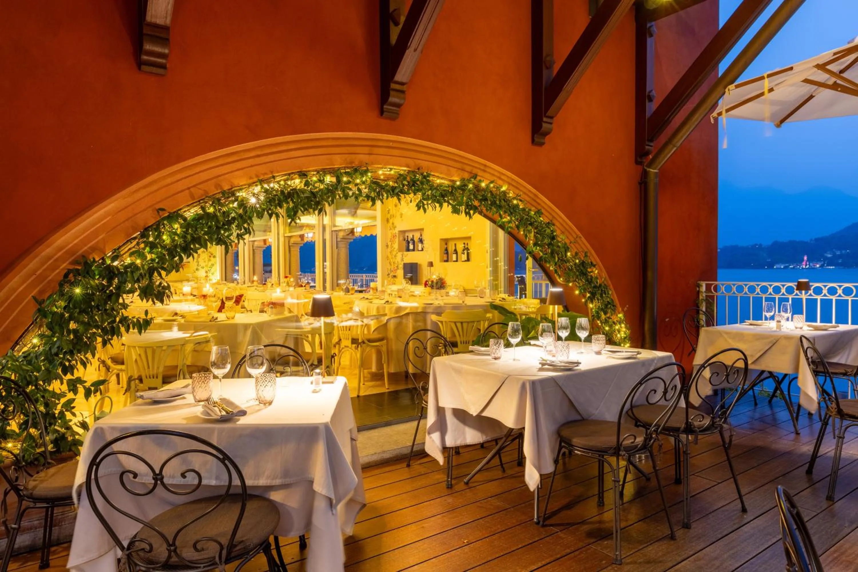 Restaurant/places to eat in La Darsena Boutique Hotel & Restaurant