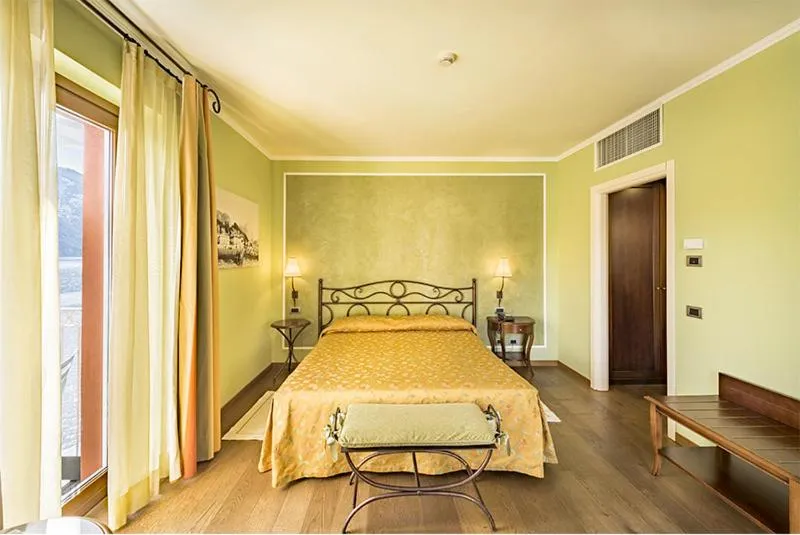 Photo of the whole room, Bed in La Darsena Boutique Hotel & Restaurant