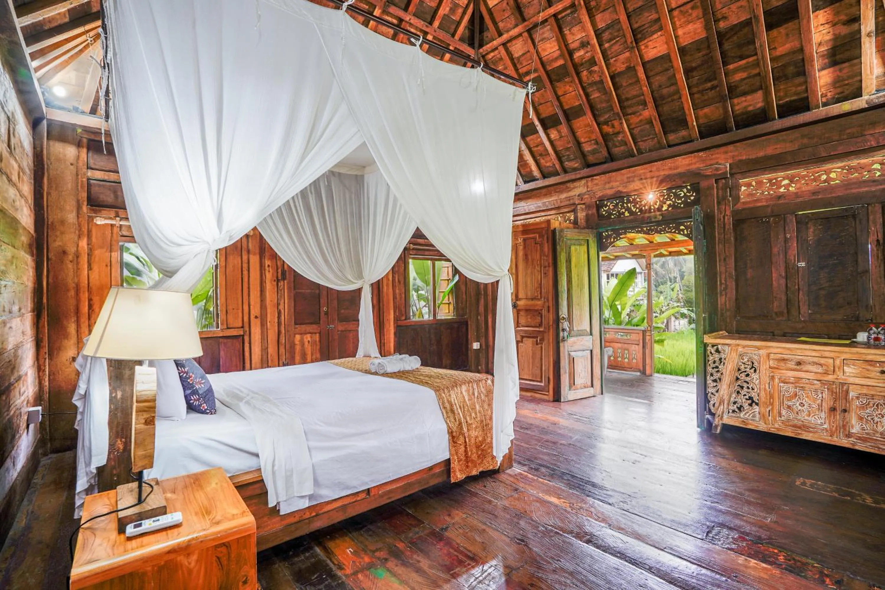 Photo of the whole room, Bed in Ubud Sawah Scenery Villa and Homestay