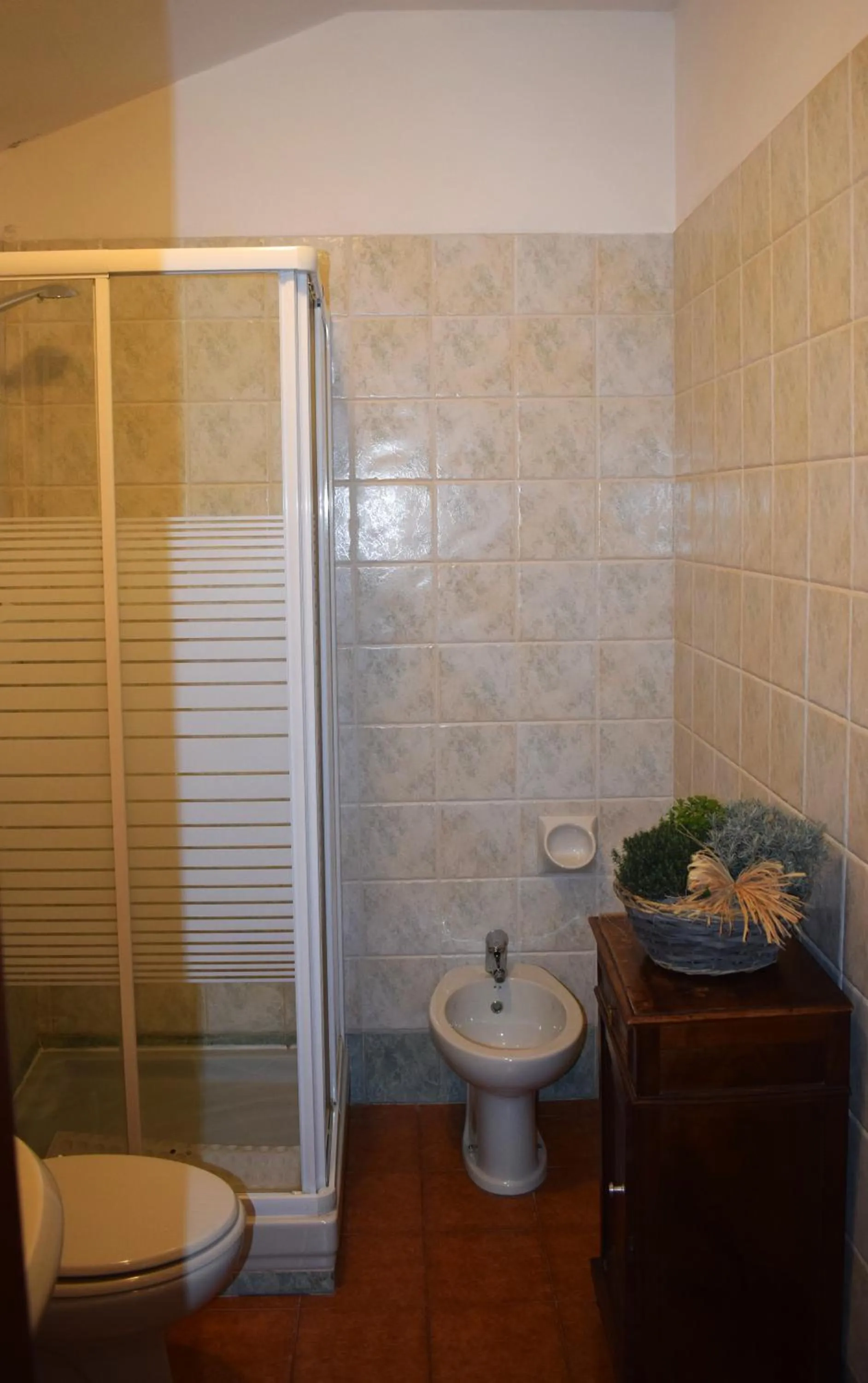 Bathroom in Albergo Canella