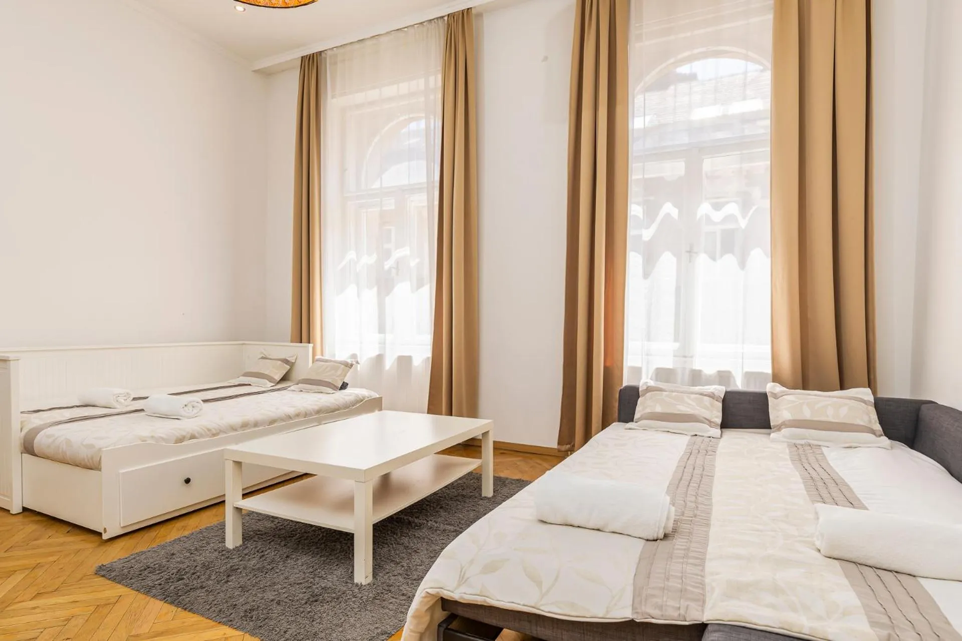 Bed in Real Apartments Révay