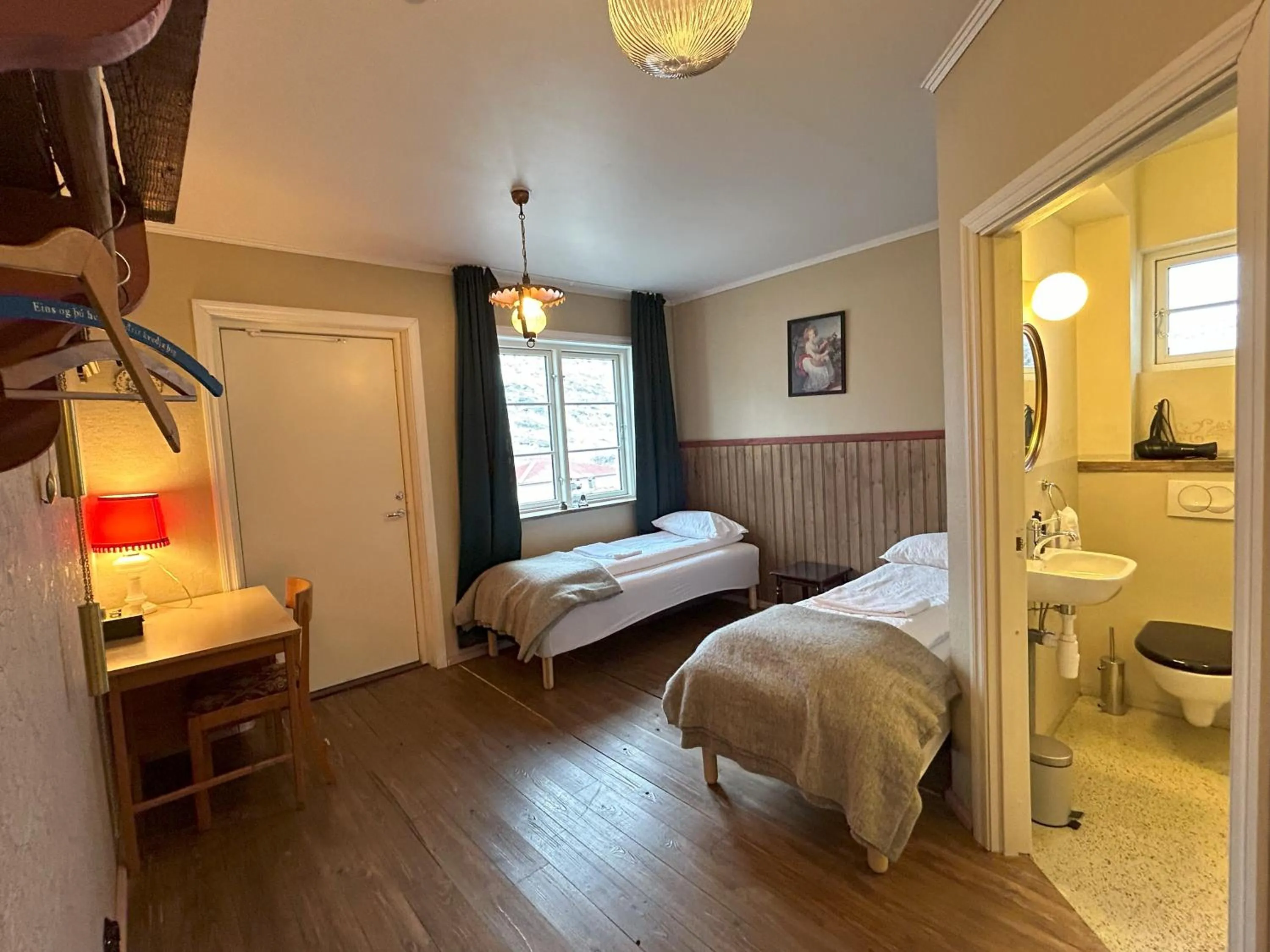 Toilet, Bed in Wilderness Center / Óbyggðasetur Íslands