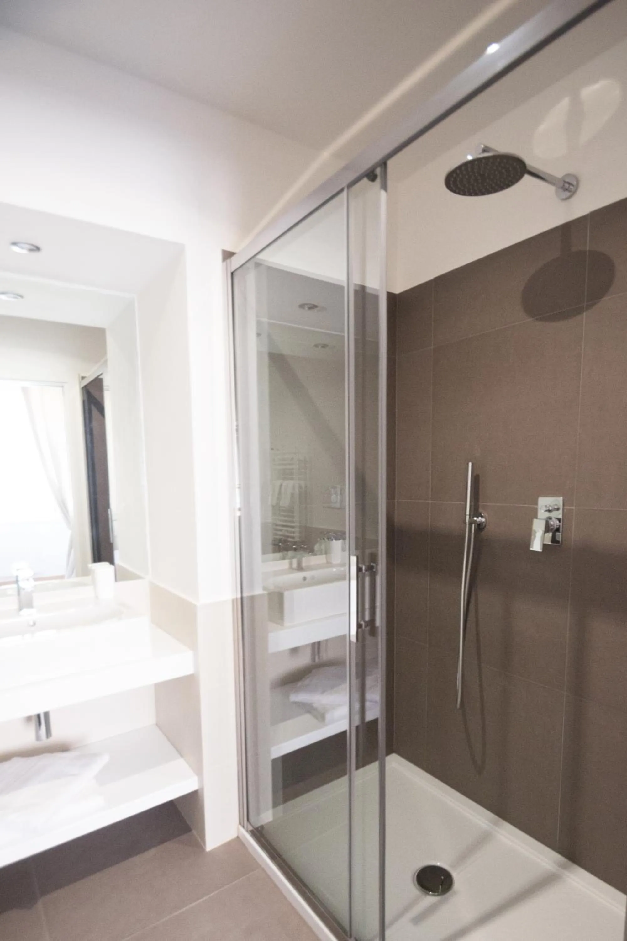 Shower in Vantaggio Apartment