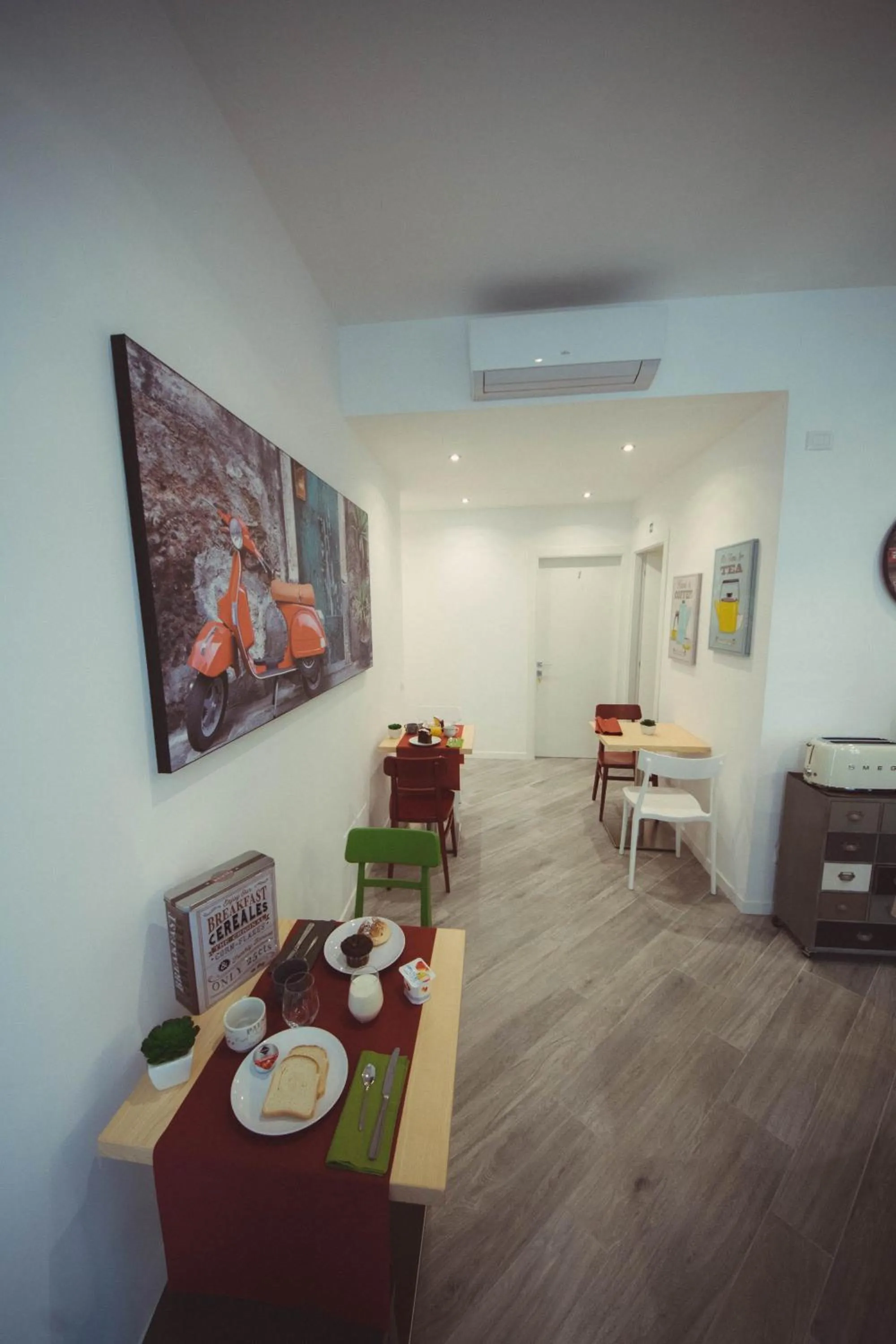 Dining area in Vantaggio Apartment