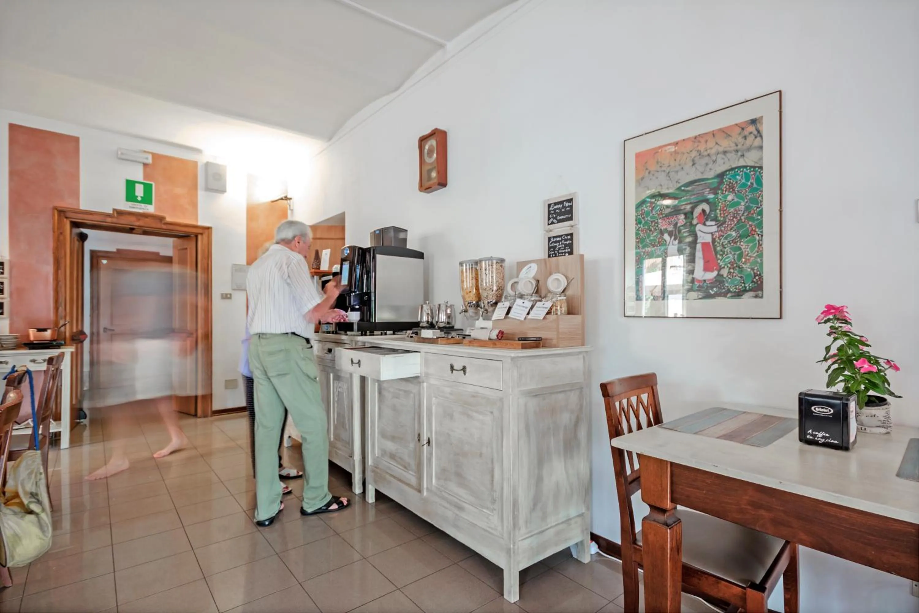 Buffet breakfast in Albergo Rondò