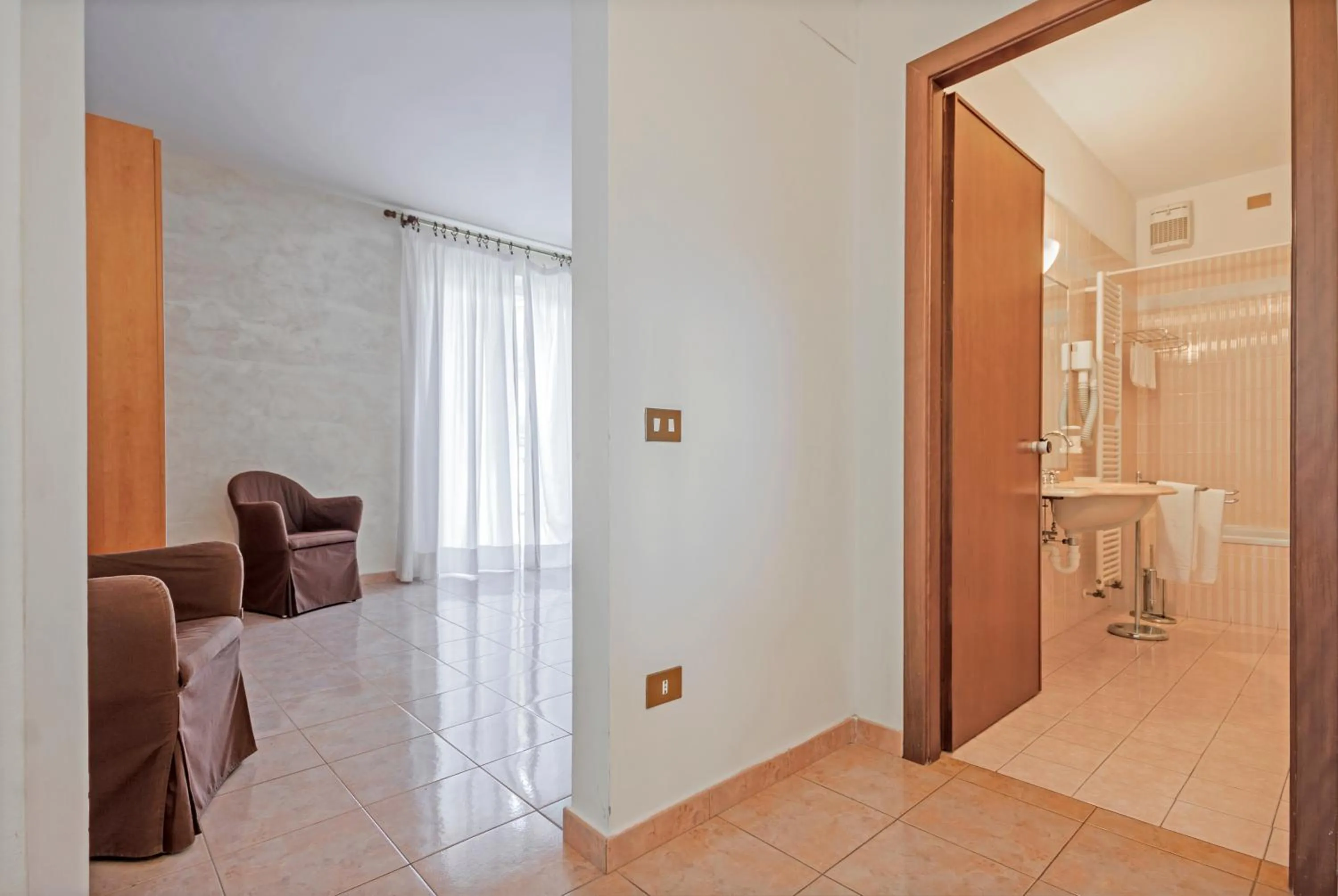 Photo of the whole room in Albergo Rondò