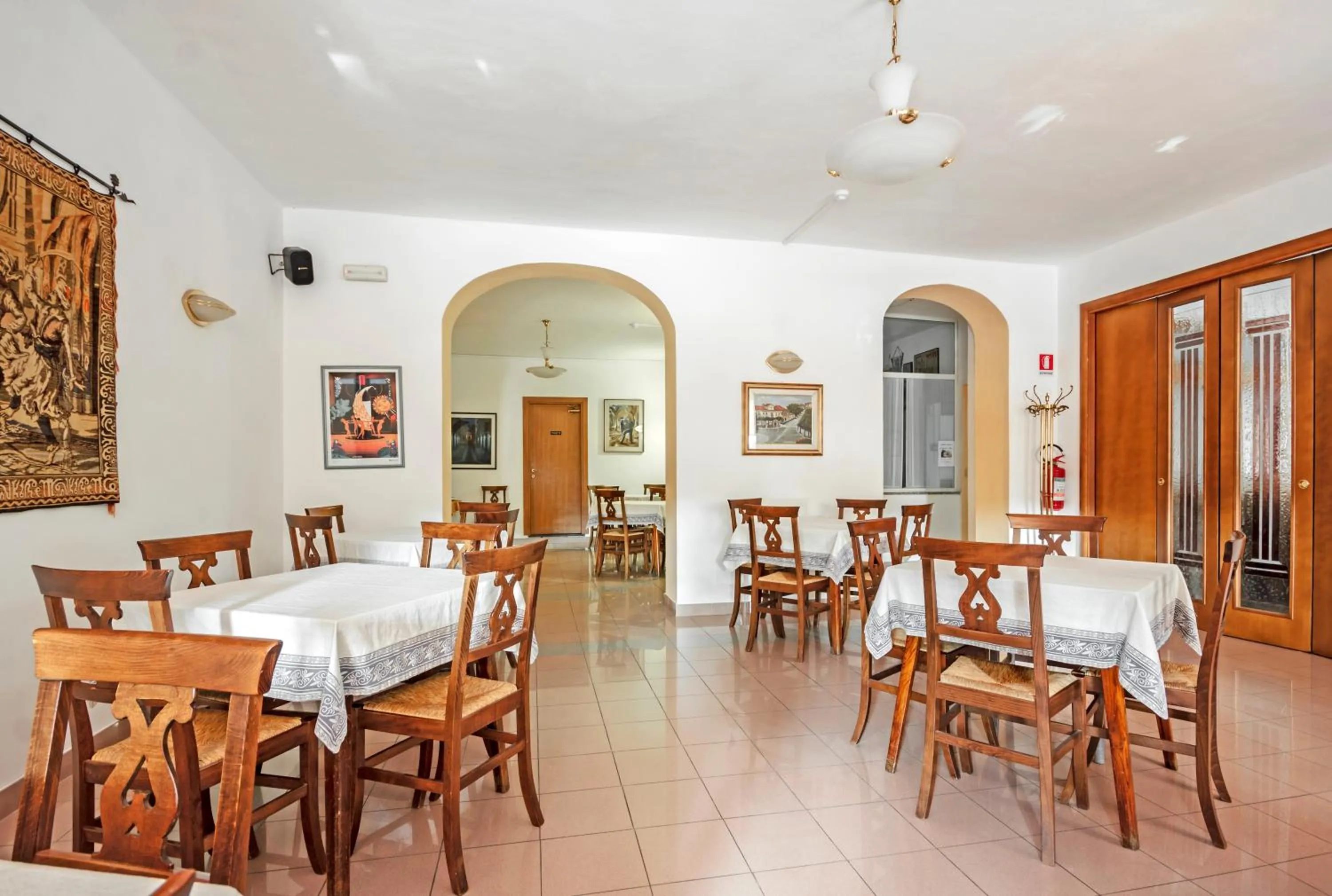 Communal lounge/ TV room in Albergo Rondò