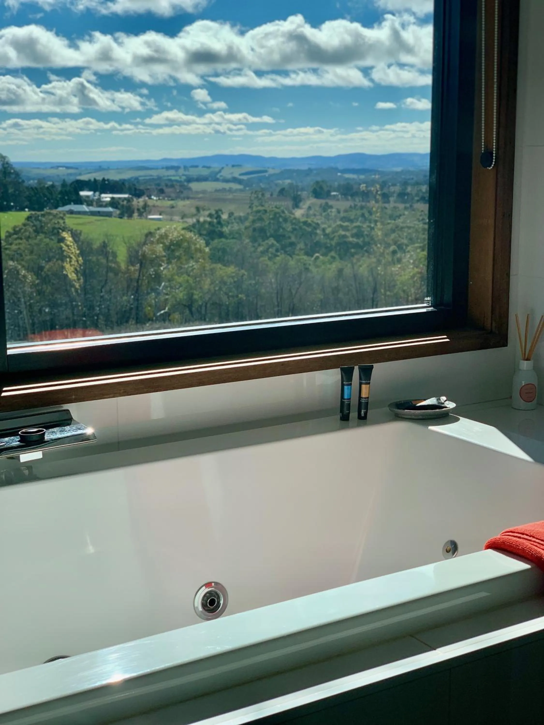 Bathroom in Borrodell Vineyard