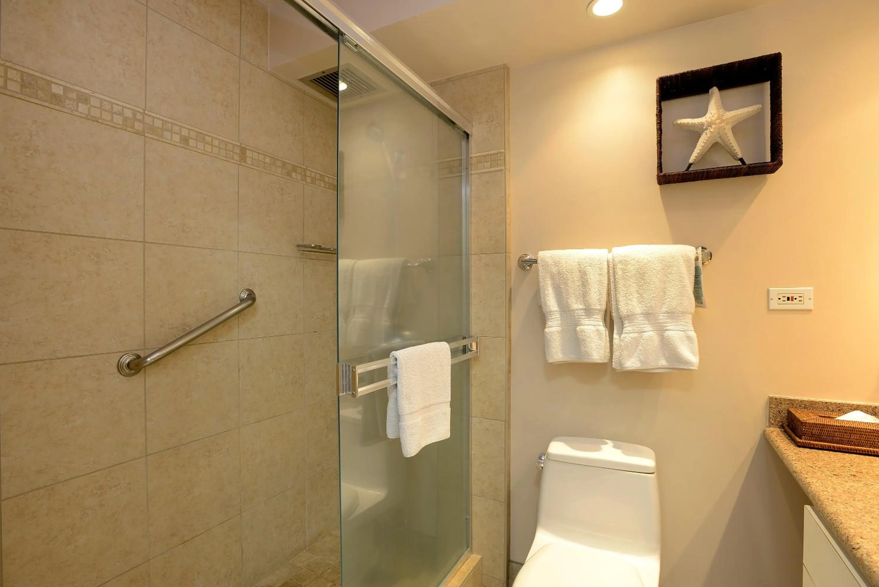 Bathroom in Mana Kai Maui - Official Onsite Rental Company