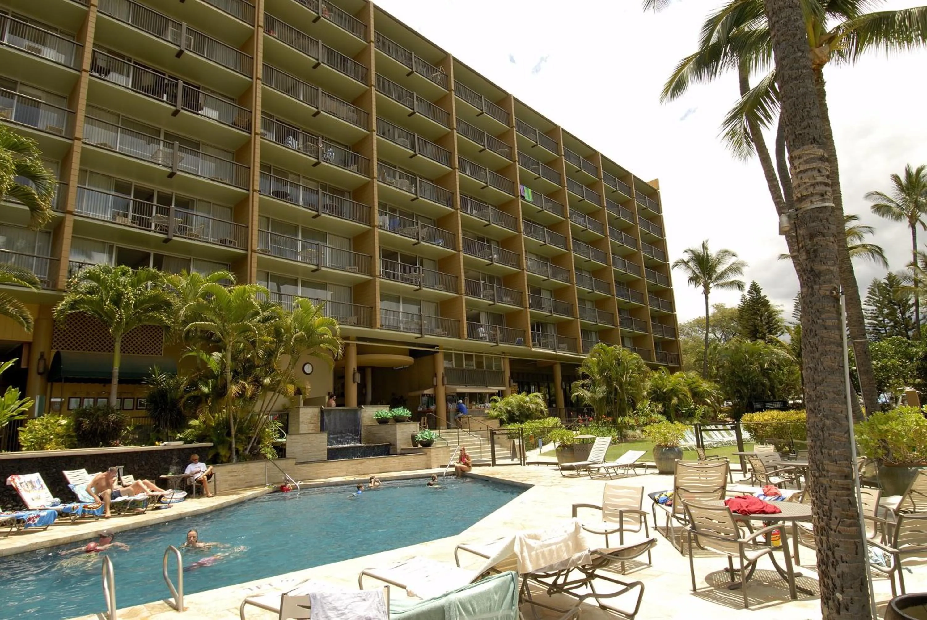 Property building in Mana Kai Maui - Official Onsite Rental Company