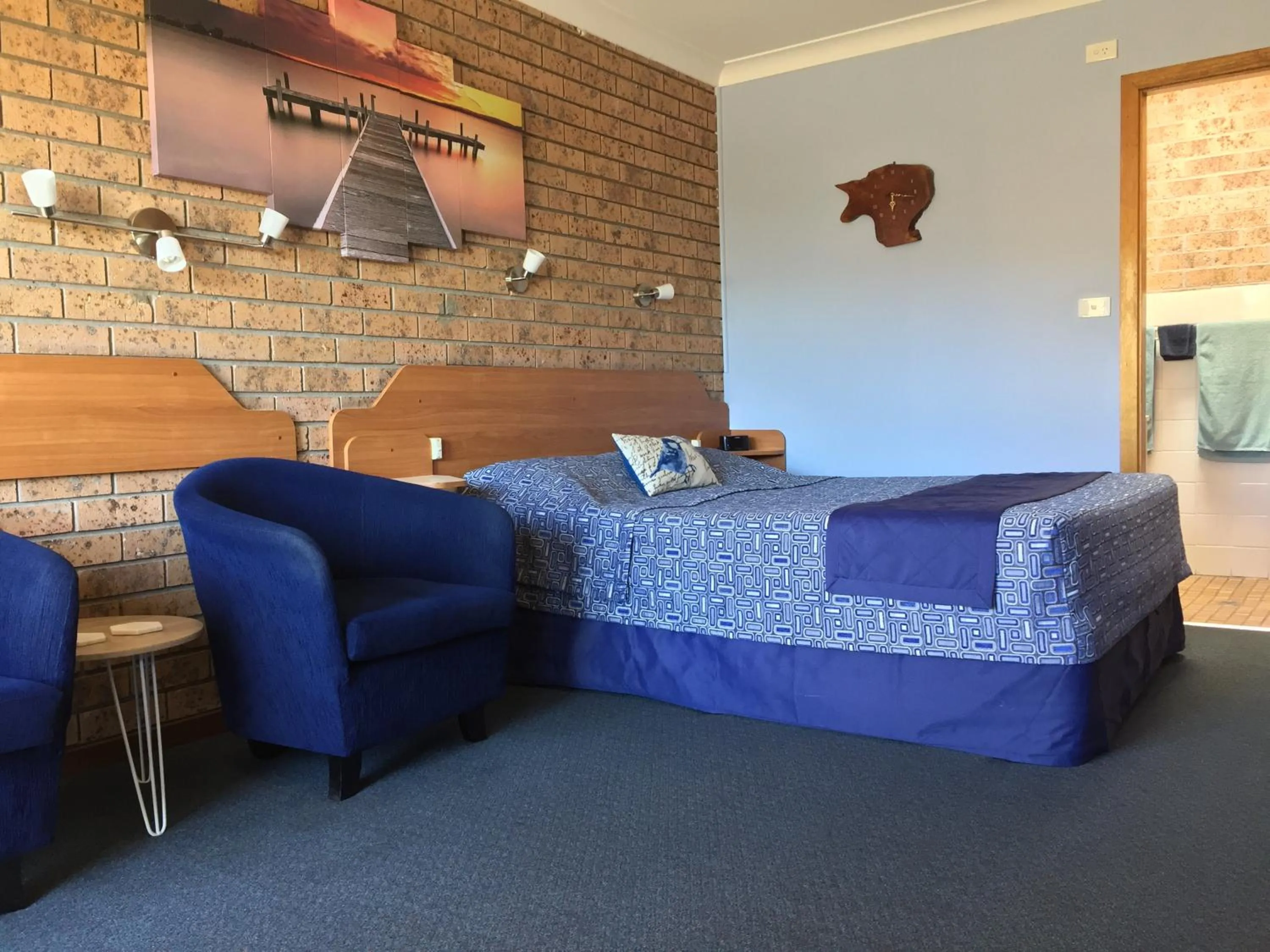 Bed in Whale Fisher Motel