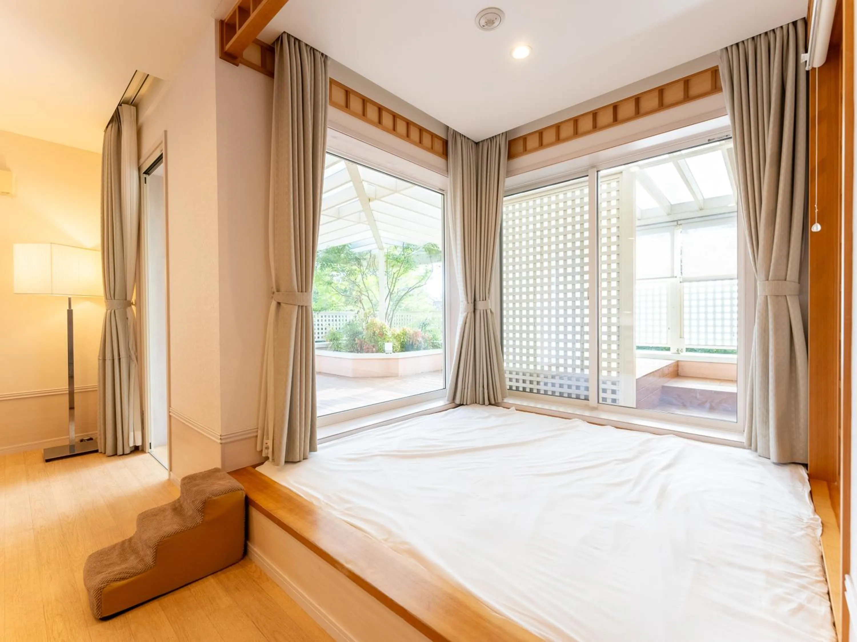 Photo of the whole room, Bed in Koyaru-no-sato Doggys Island