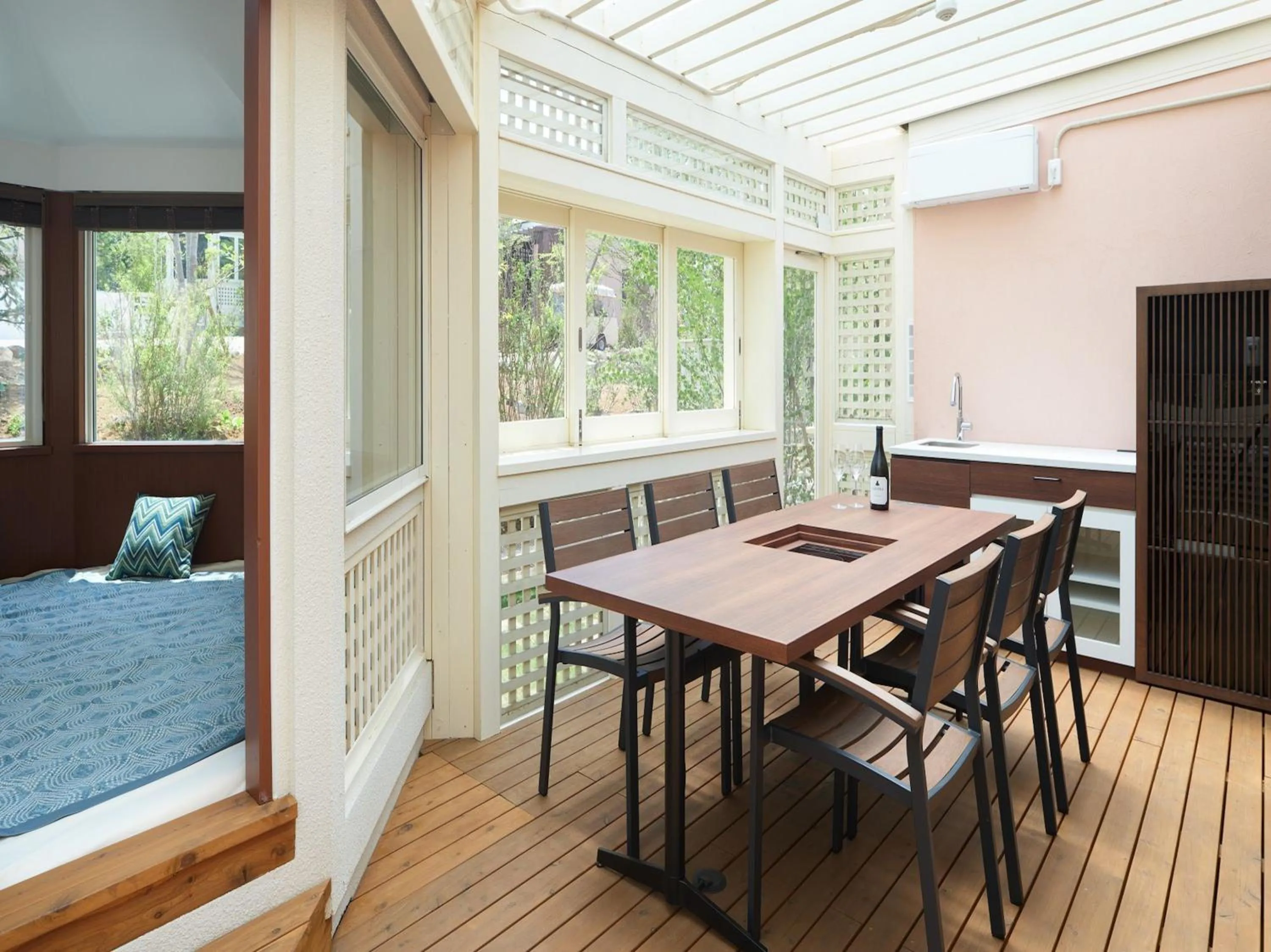 Photo of the whole room, Bed in Koyaru-no-sato Doggys Island