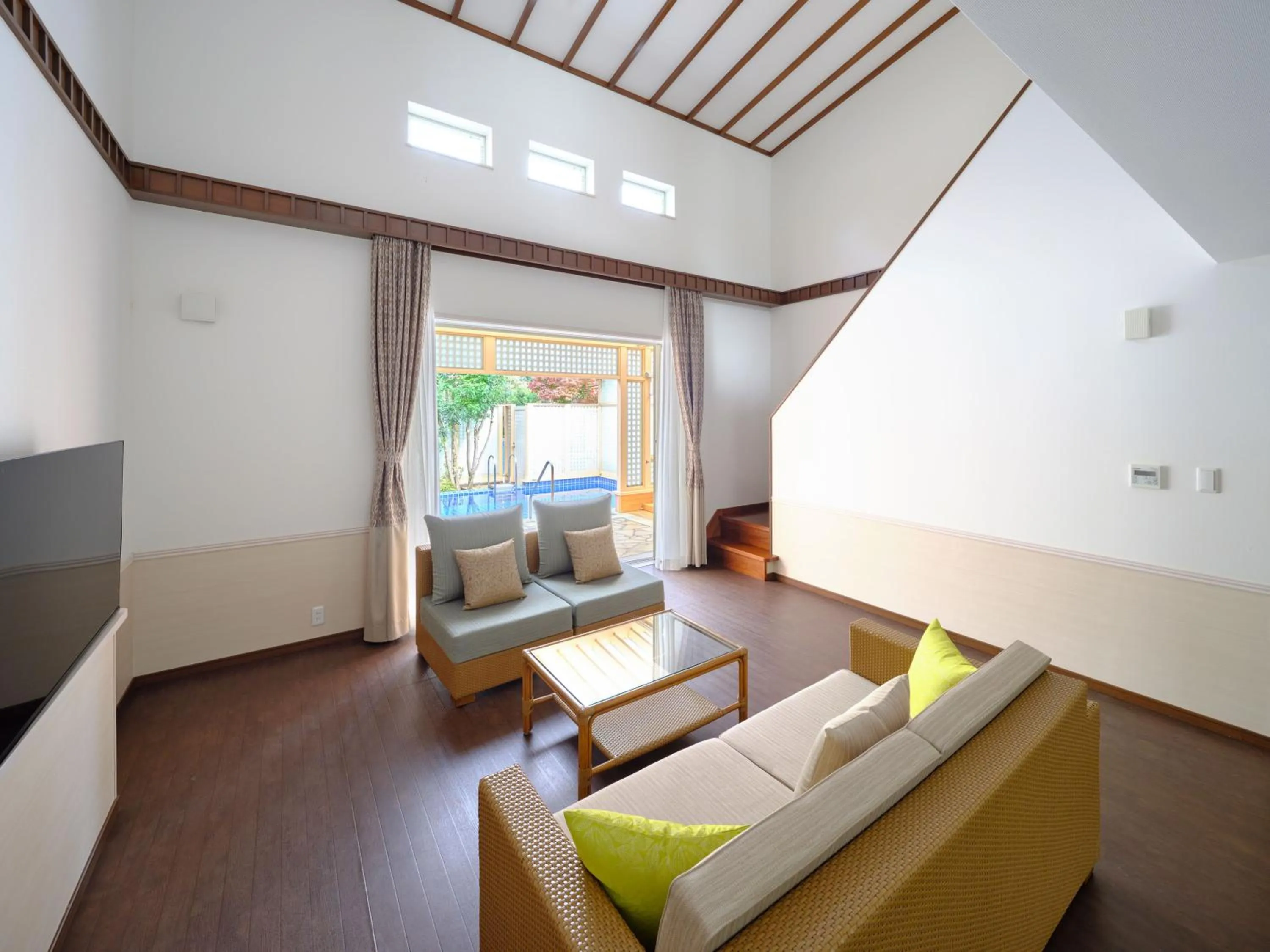 Photo of the whole room in Koyaru-no-sato Doggys Island