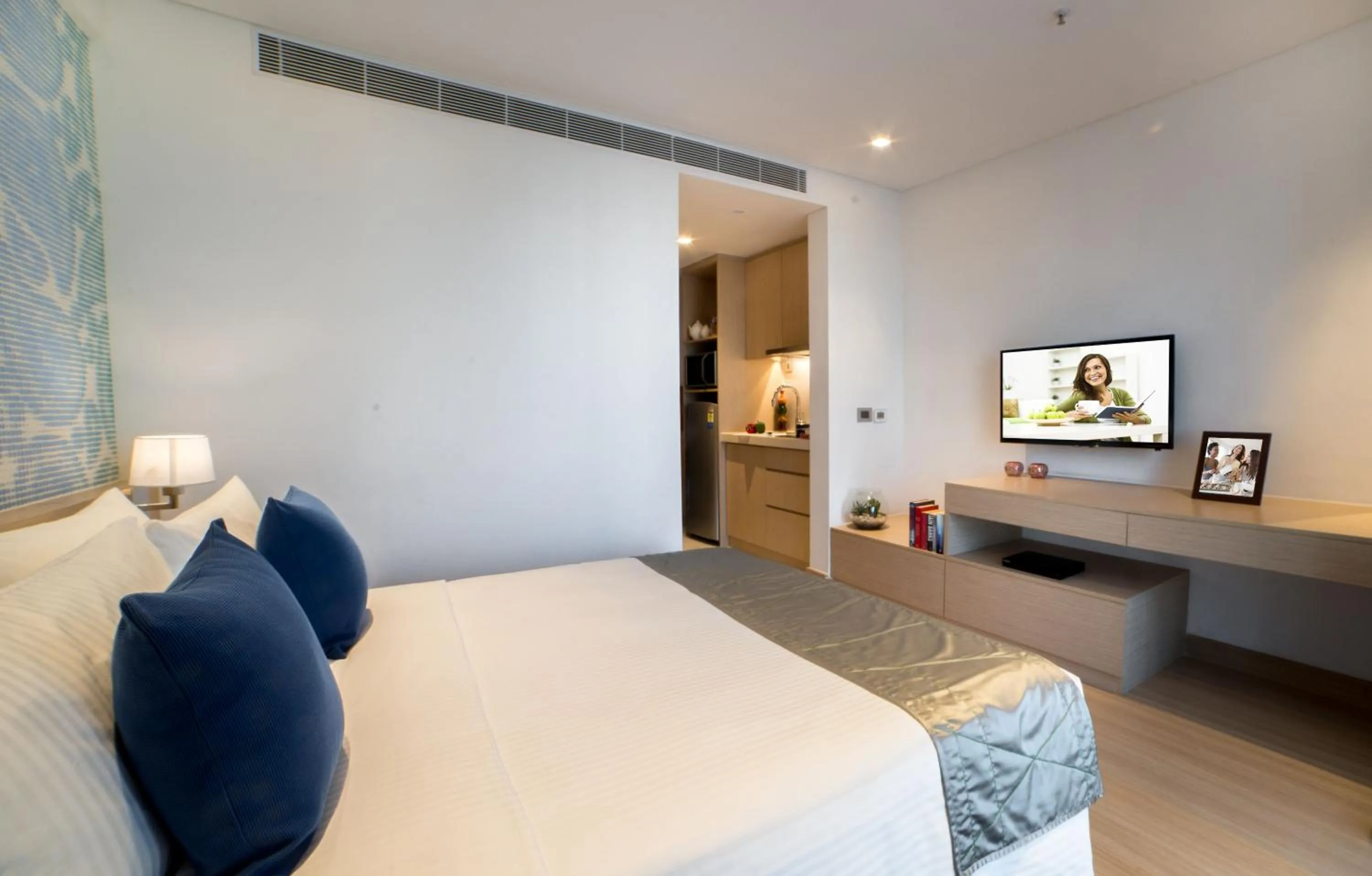 Kitchen or kitchenette, Bed in Citadines OMR Chennai