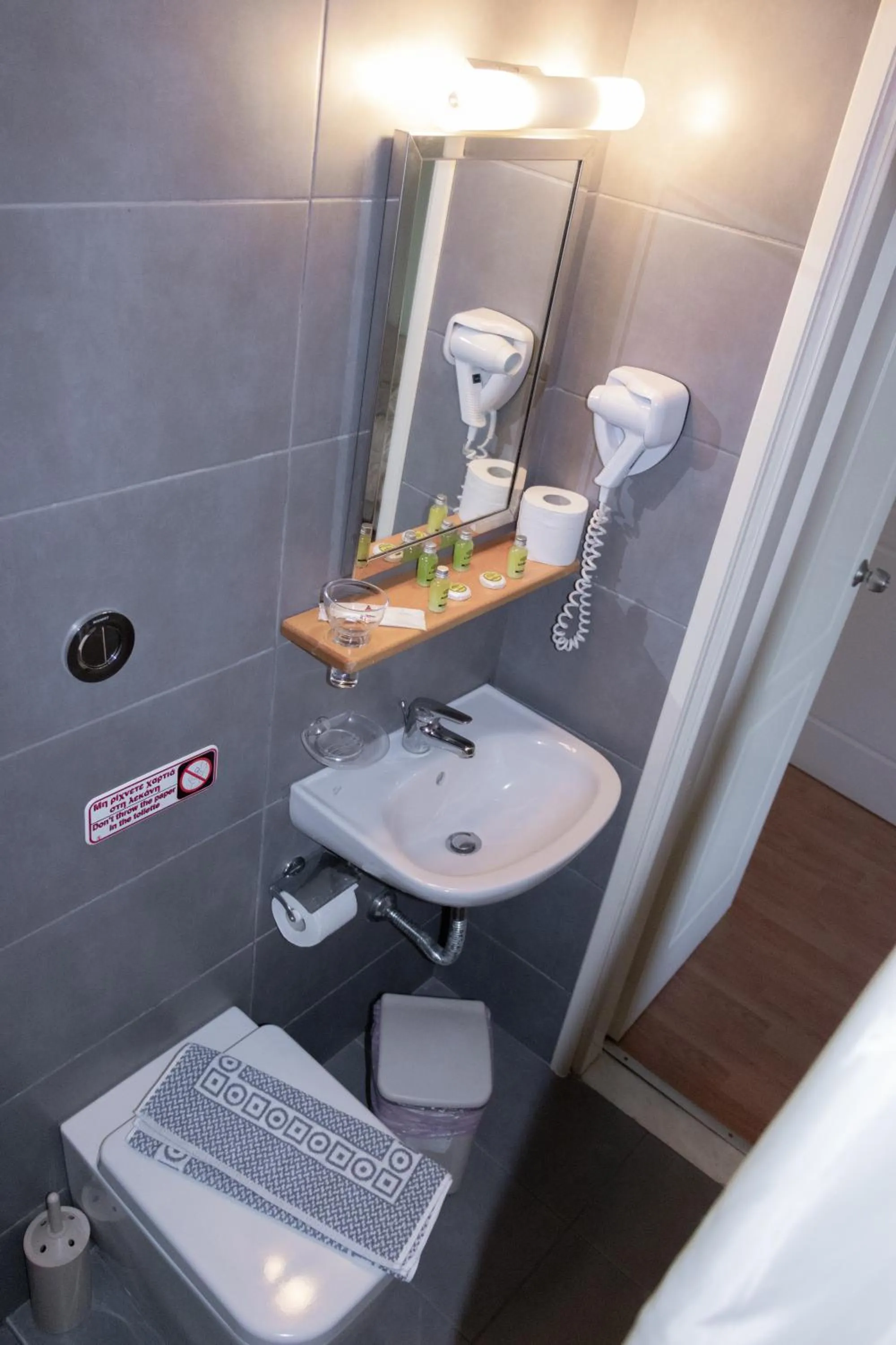 Bathroom in Annema Hotel and Restaurant