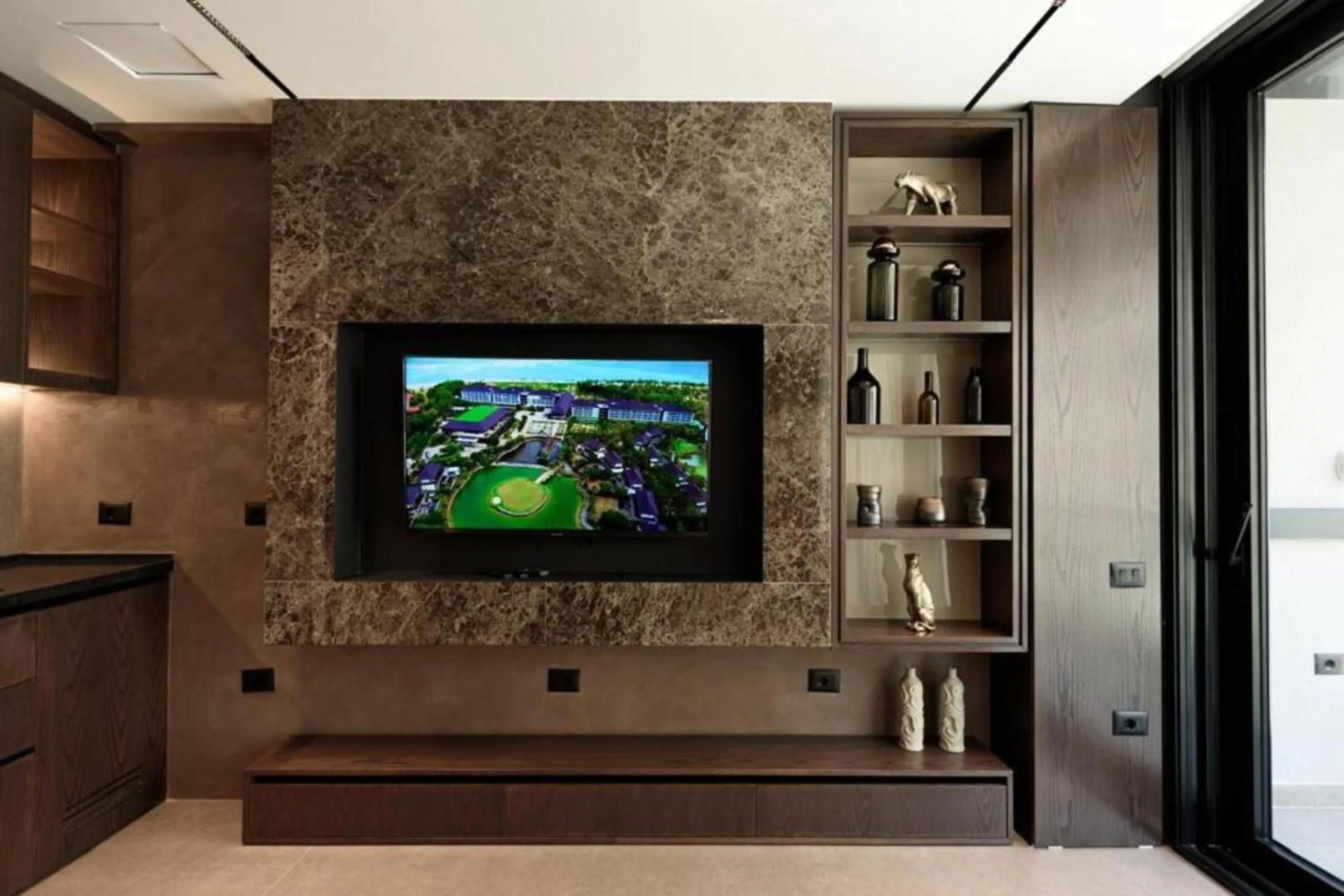 TV and multimedia in Hotel Miramare