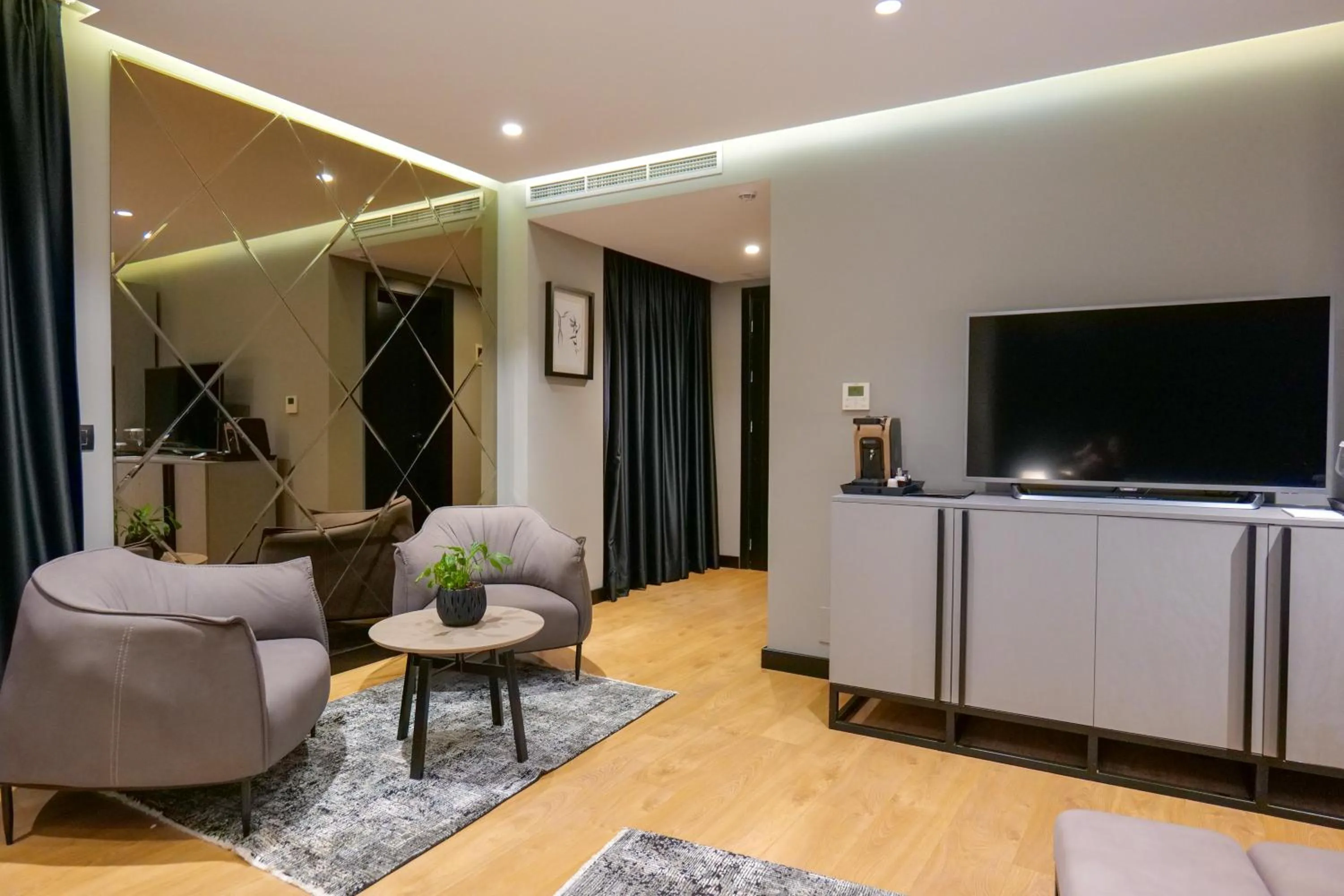 TV and multimedia in Hotel Miramare