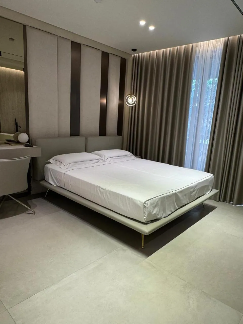 Bed in Hotel Miramare