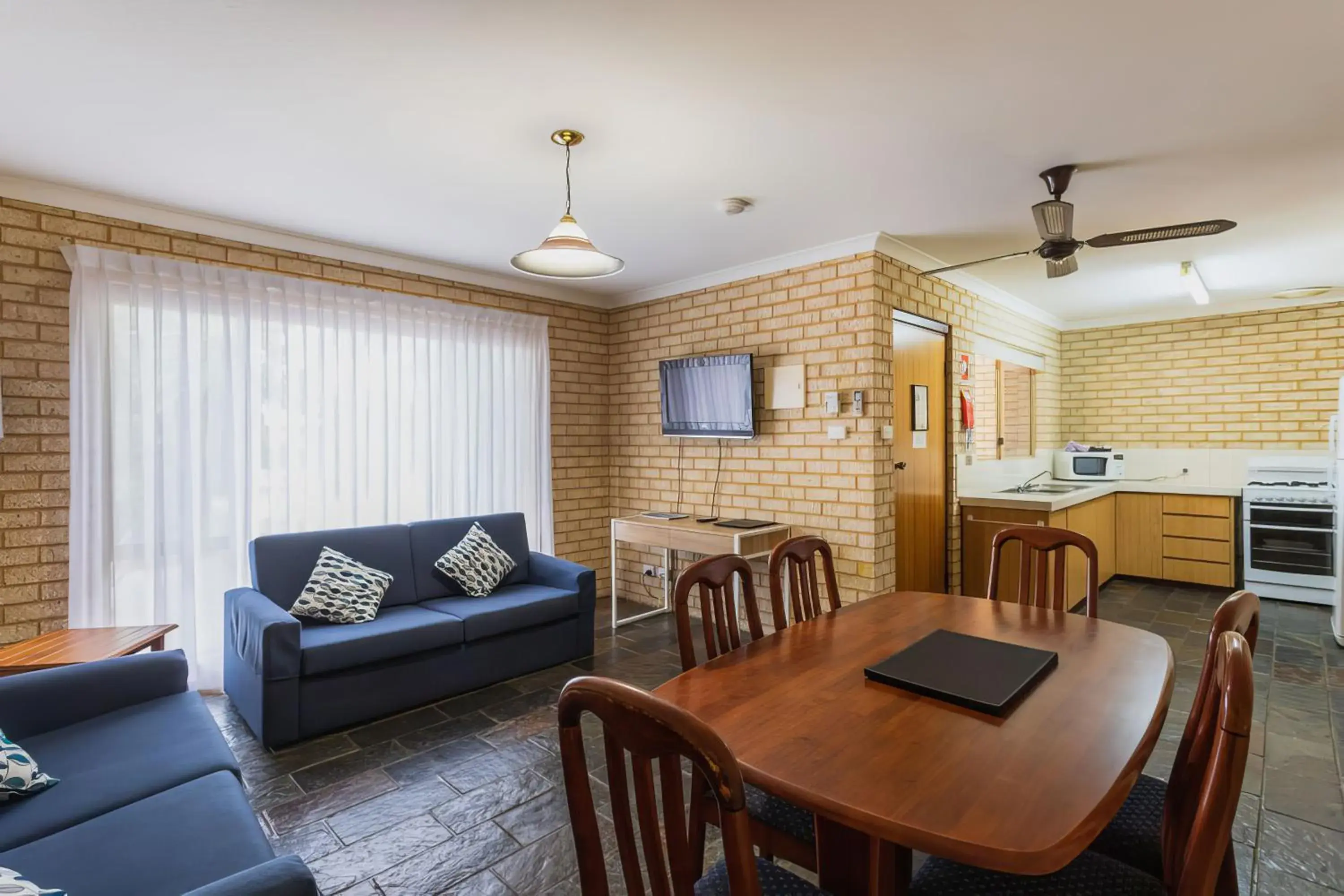 Two-Bedroom Villa in Busselton Villas and Glamping Village Two-Bedroom Villa in Busselton Villas and Glamping Village