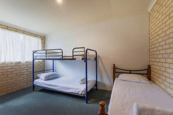 Bed in Busselton Villas and Glamping Village