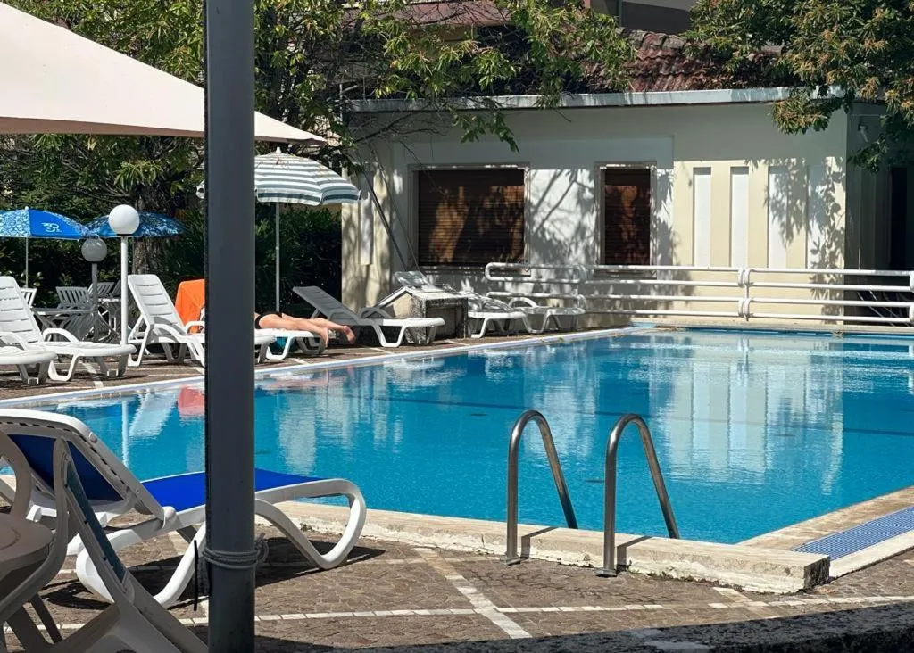 Swimming pool in Mondial Park Hotel