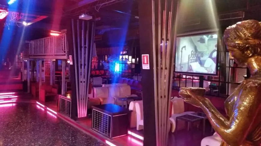 Property building in Mondial Park Hotel